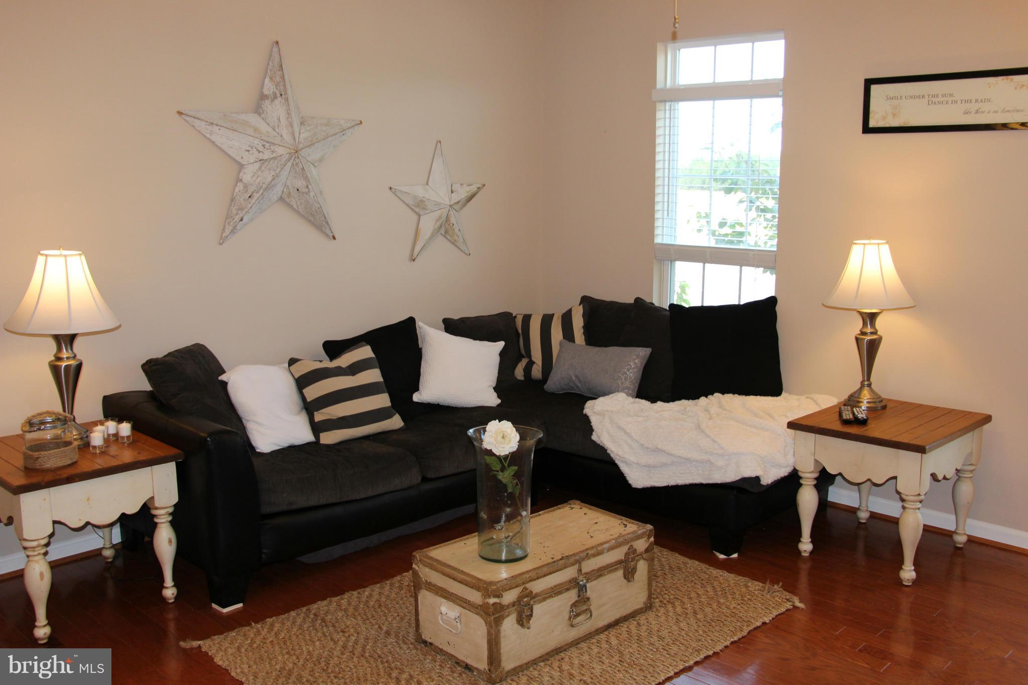 RESIDENCES AT DULLES PRK - Residential