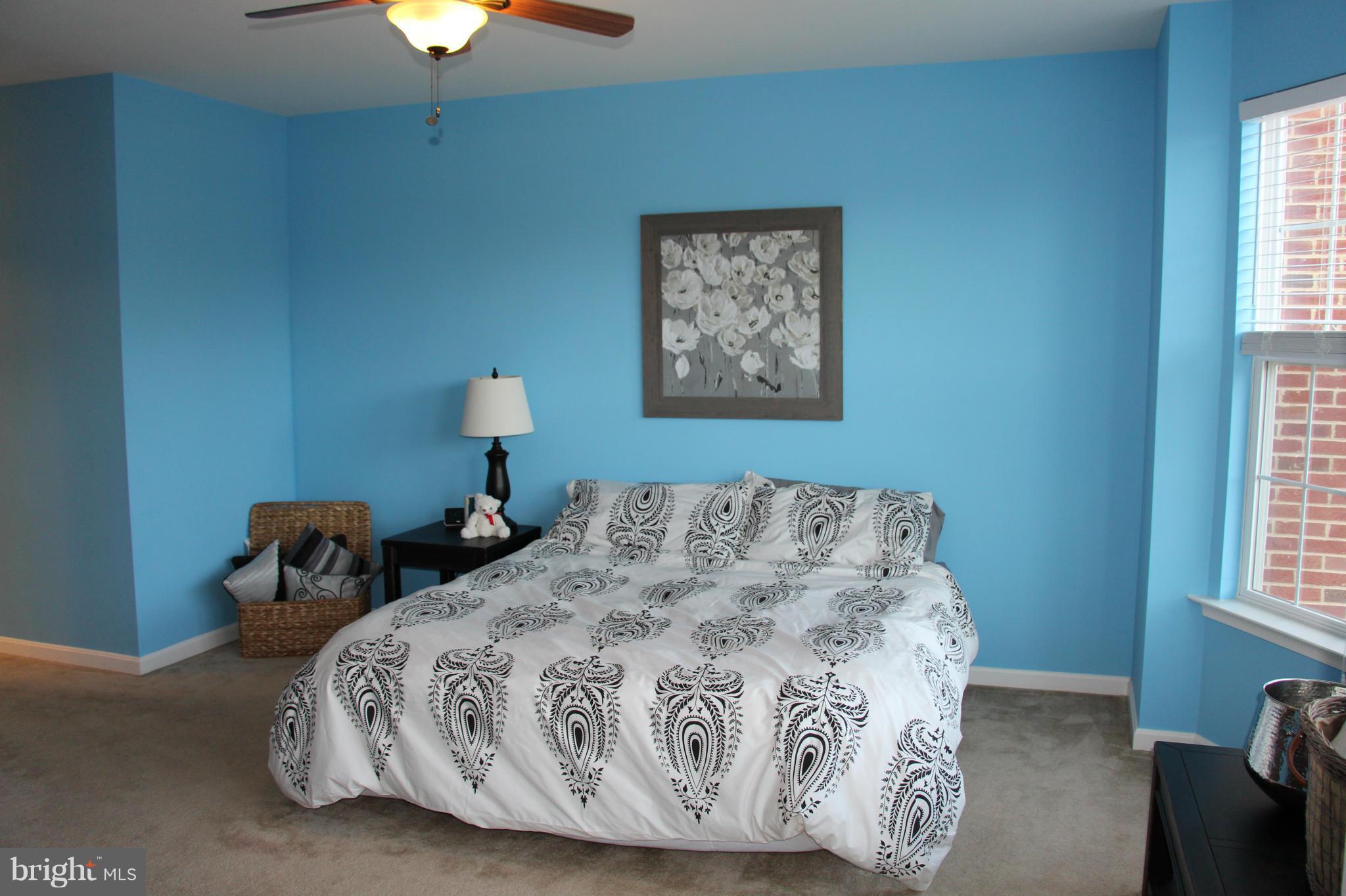 RESIDENCES AT DULLES PRK - Residential