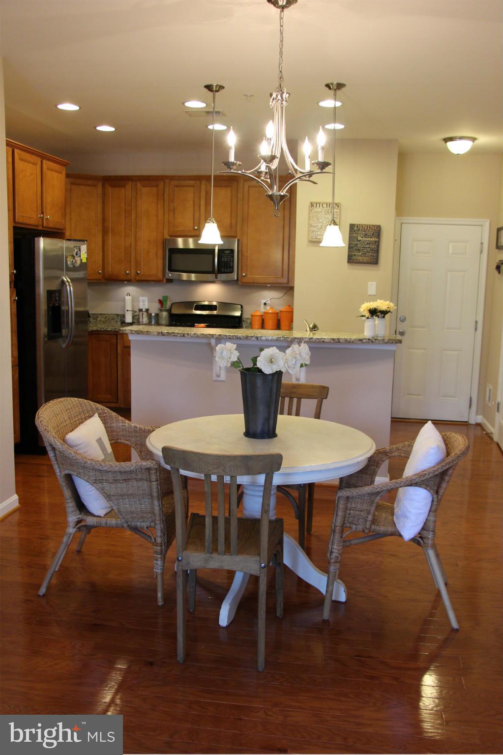 RESIDENCES AT DULLES PRK - Residential