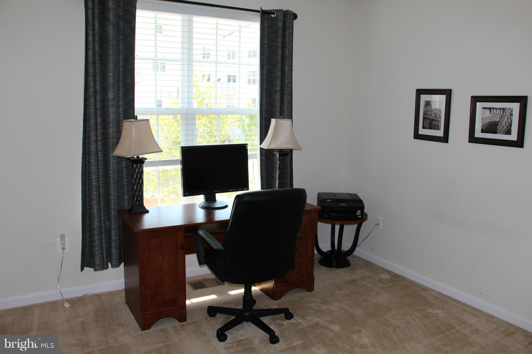 RESIDENCES AT DULLES PRK - Residential