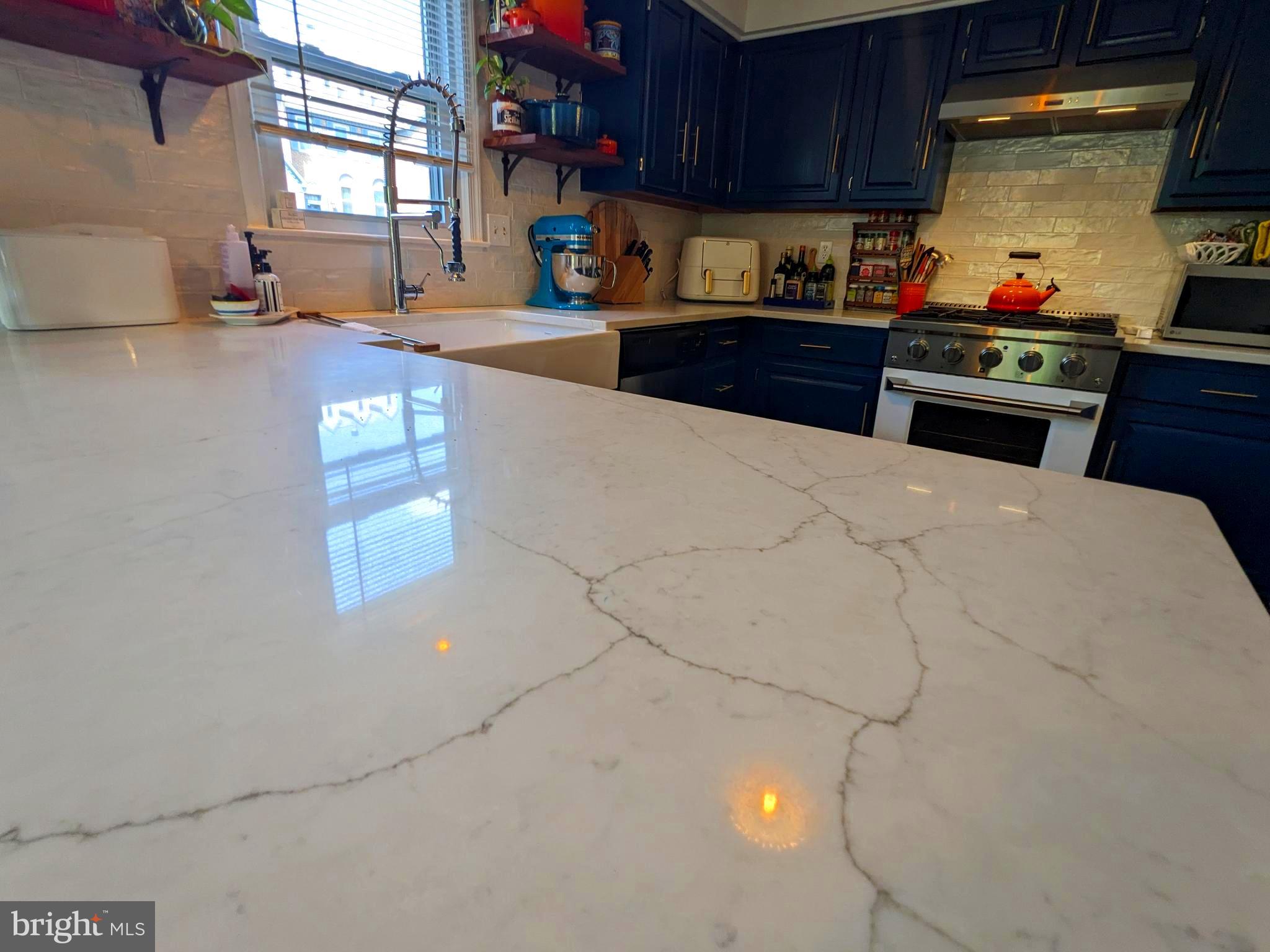 KINGSTOWNE - Residential Lease