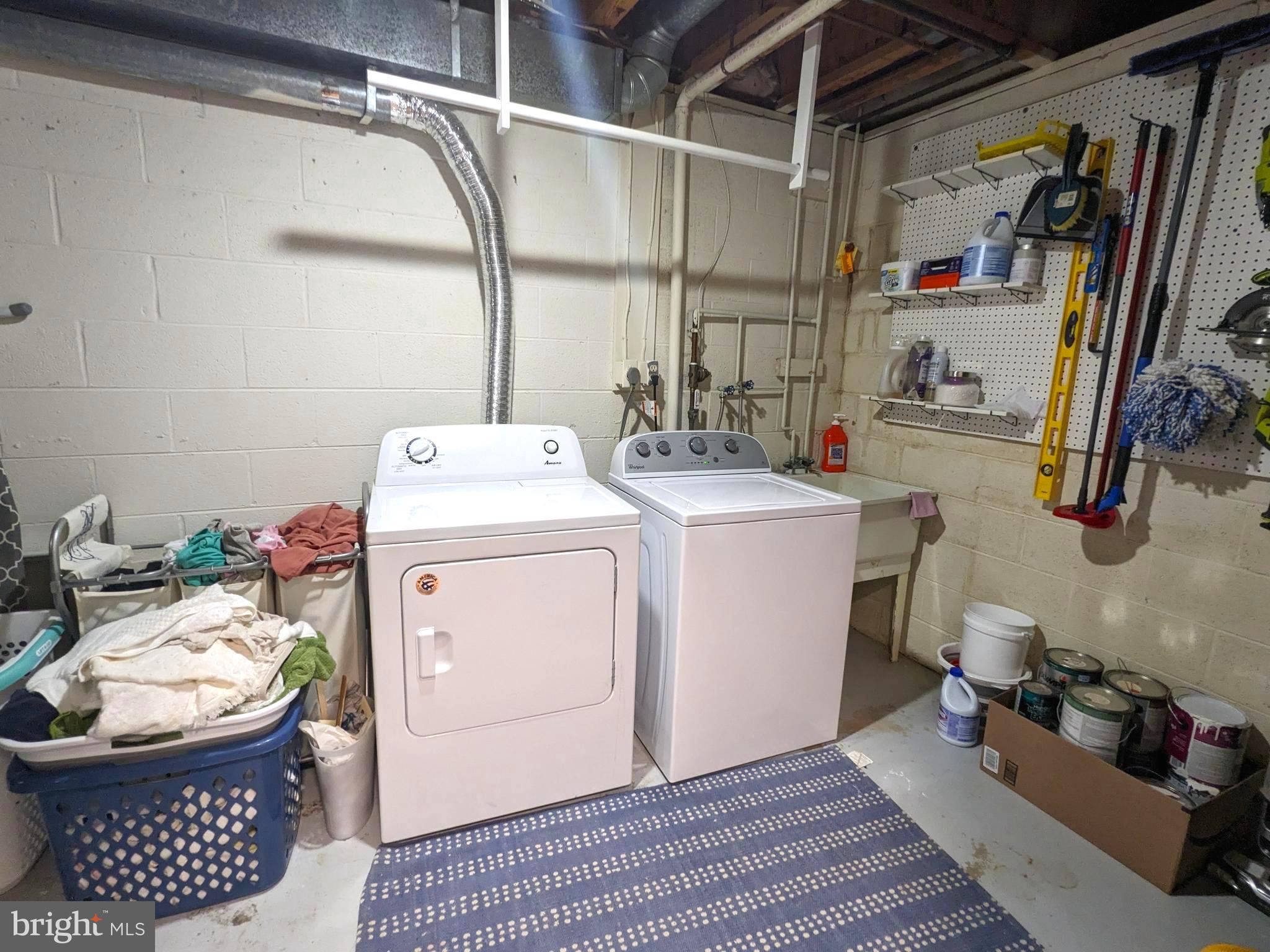 KINGSTOWNE - Residential Lease