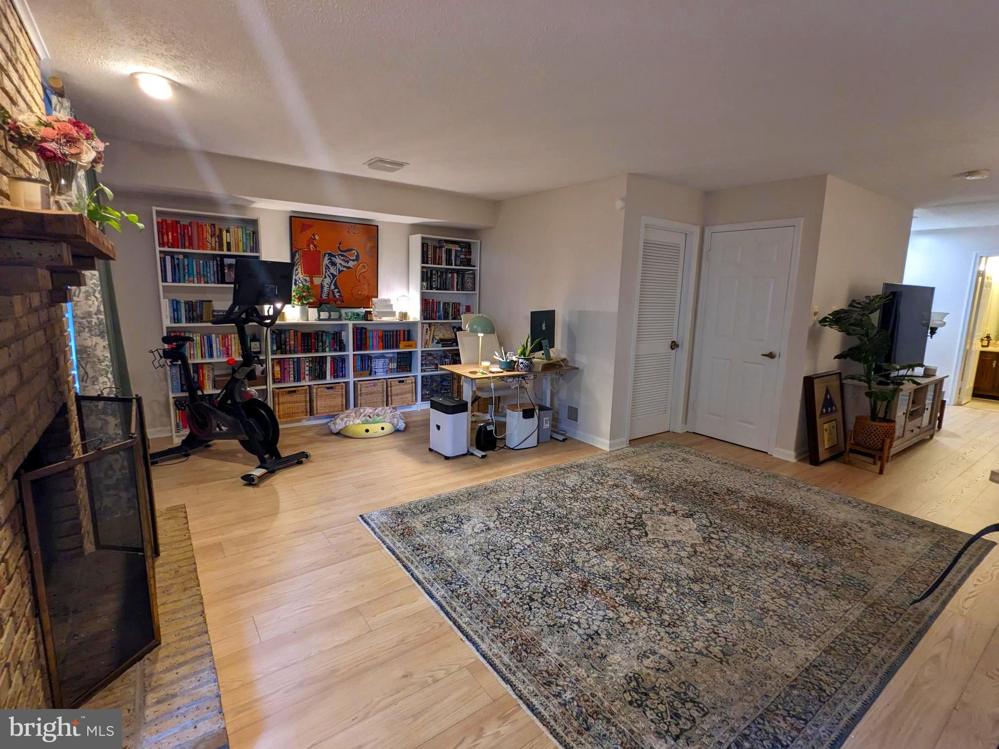 KINGSTOWNE - Residential Lease