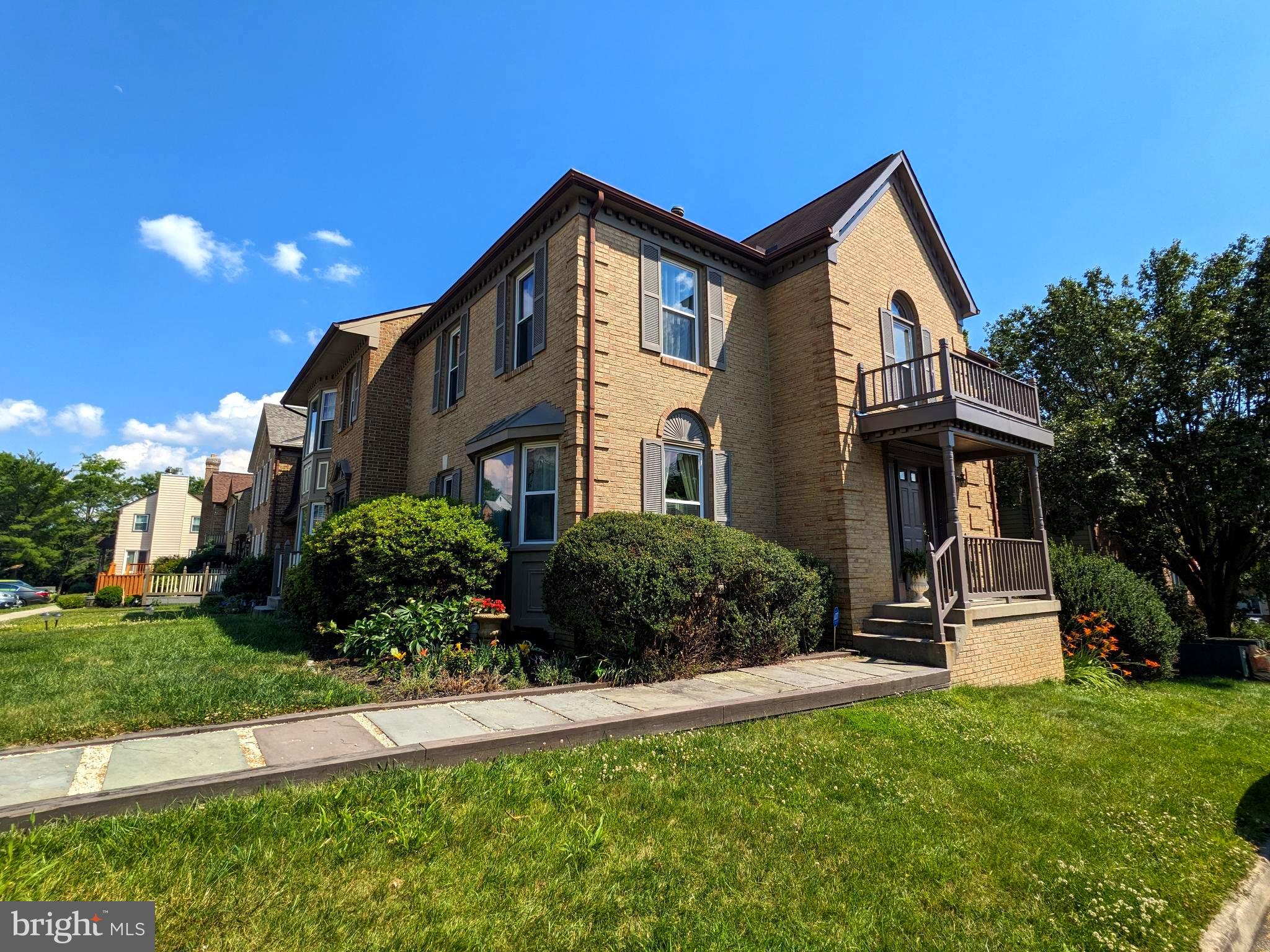 KINGSTOWNE - Residential Lease