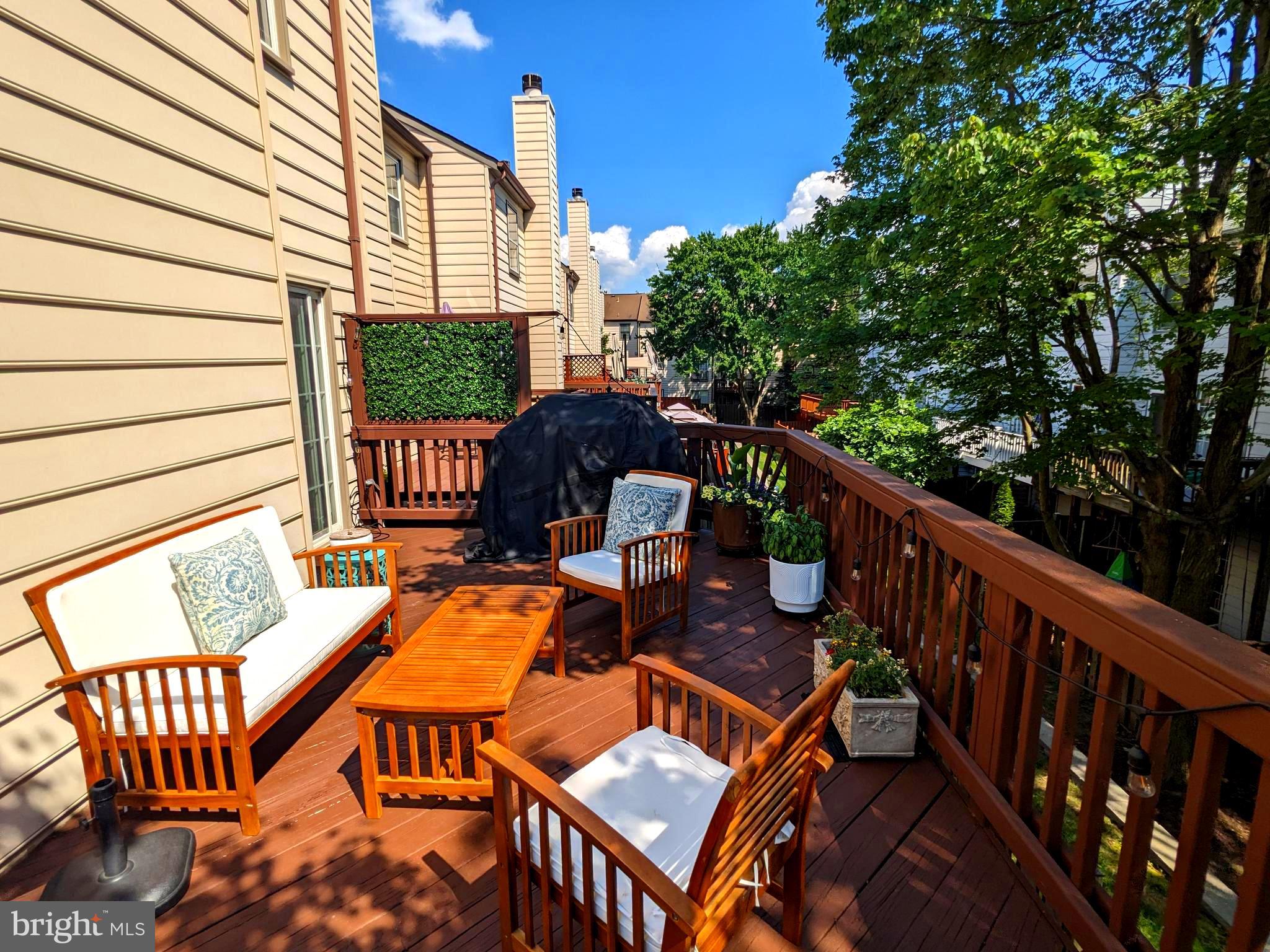 KINGSTOWNE - Residential Lease