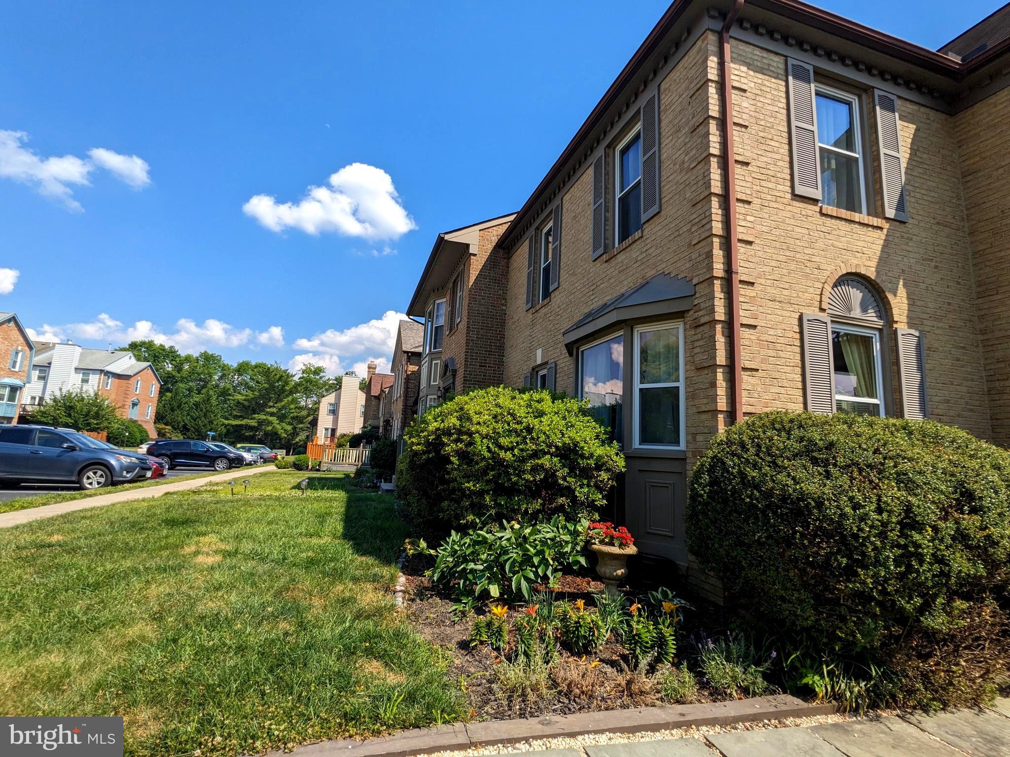 KINGSTOWNE - Residential Lease