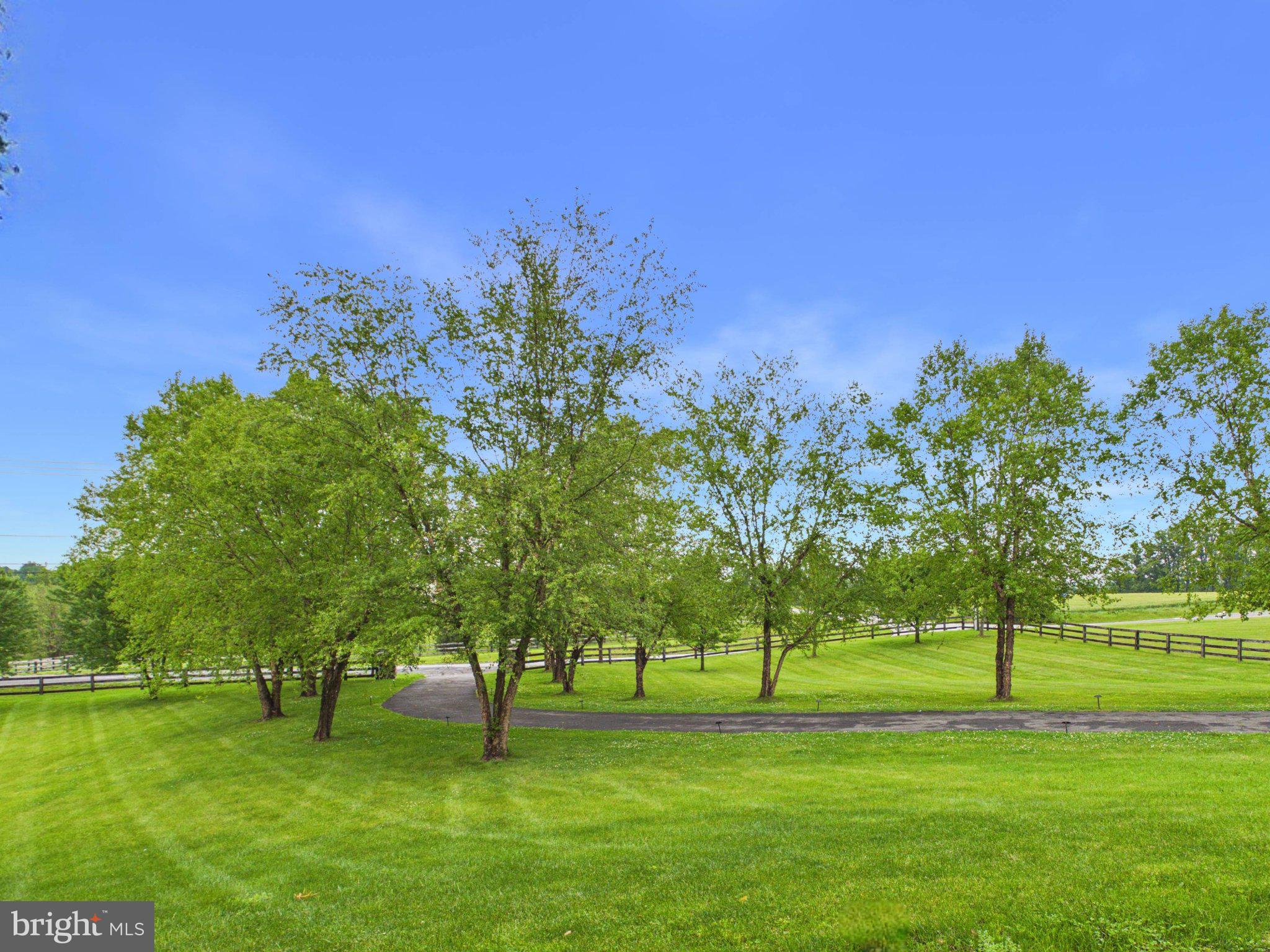 HEATHER KNOLLS - Residential