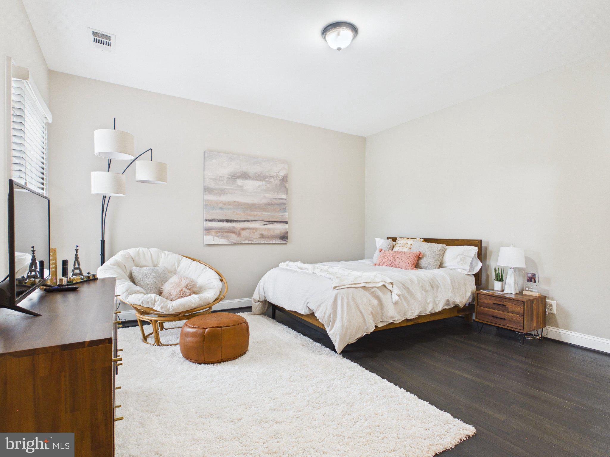 HEATHER KNOLLS - Residential