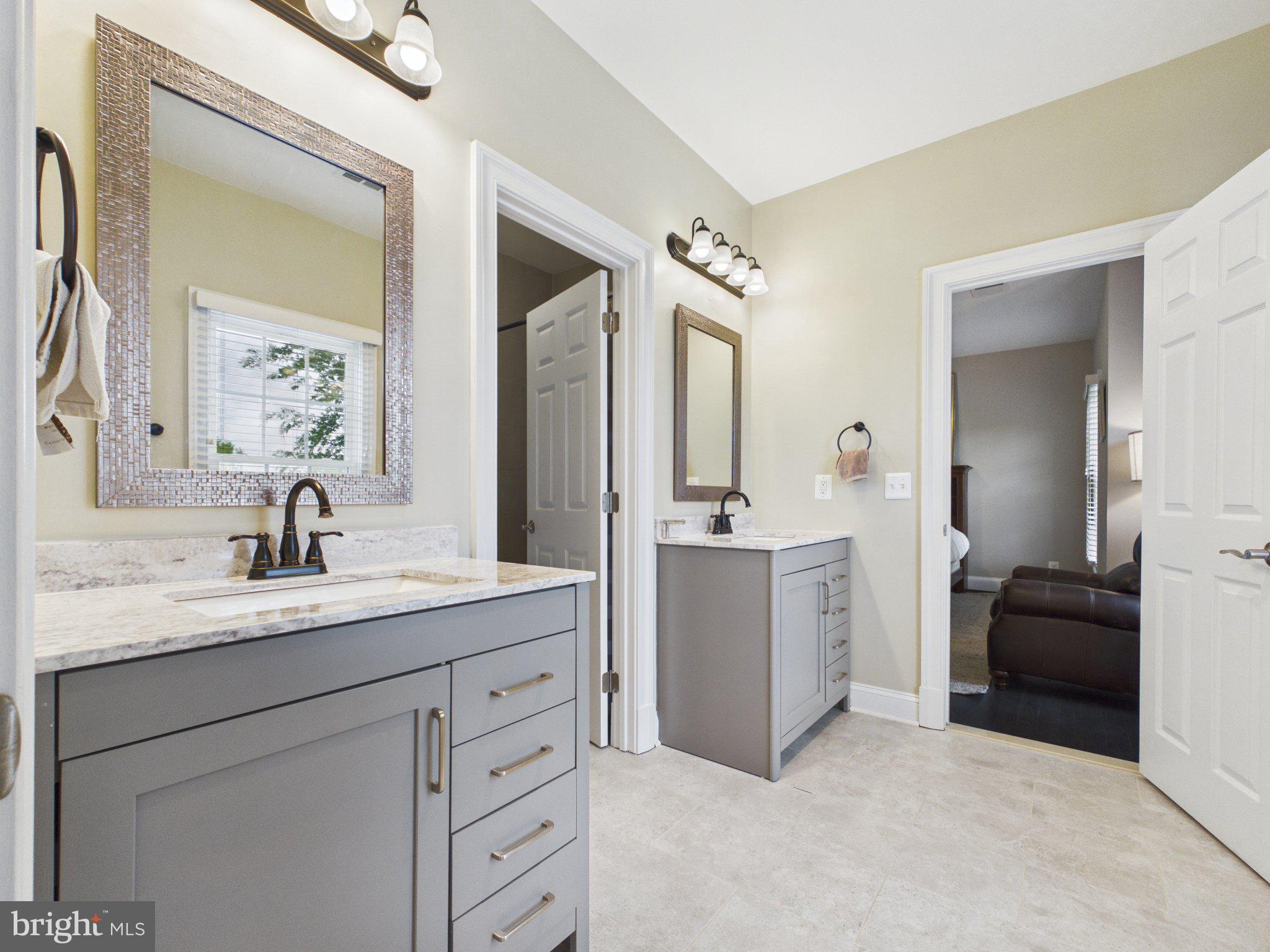 HEATHER KNOLLS - Residential