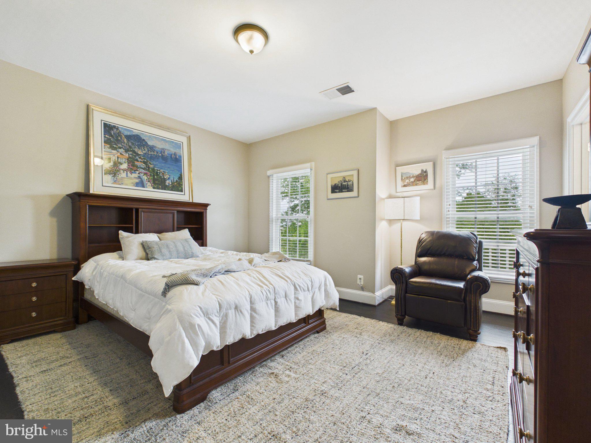 HEATHER KNOLLS - Residential