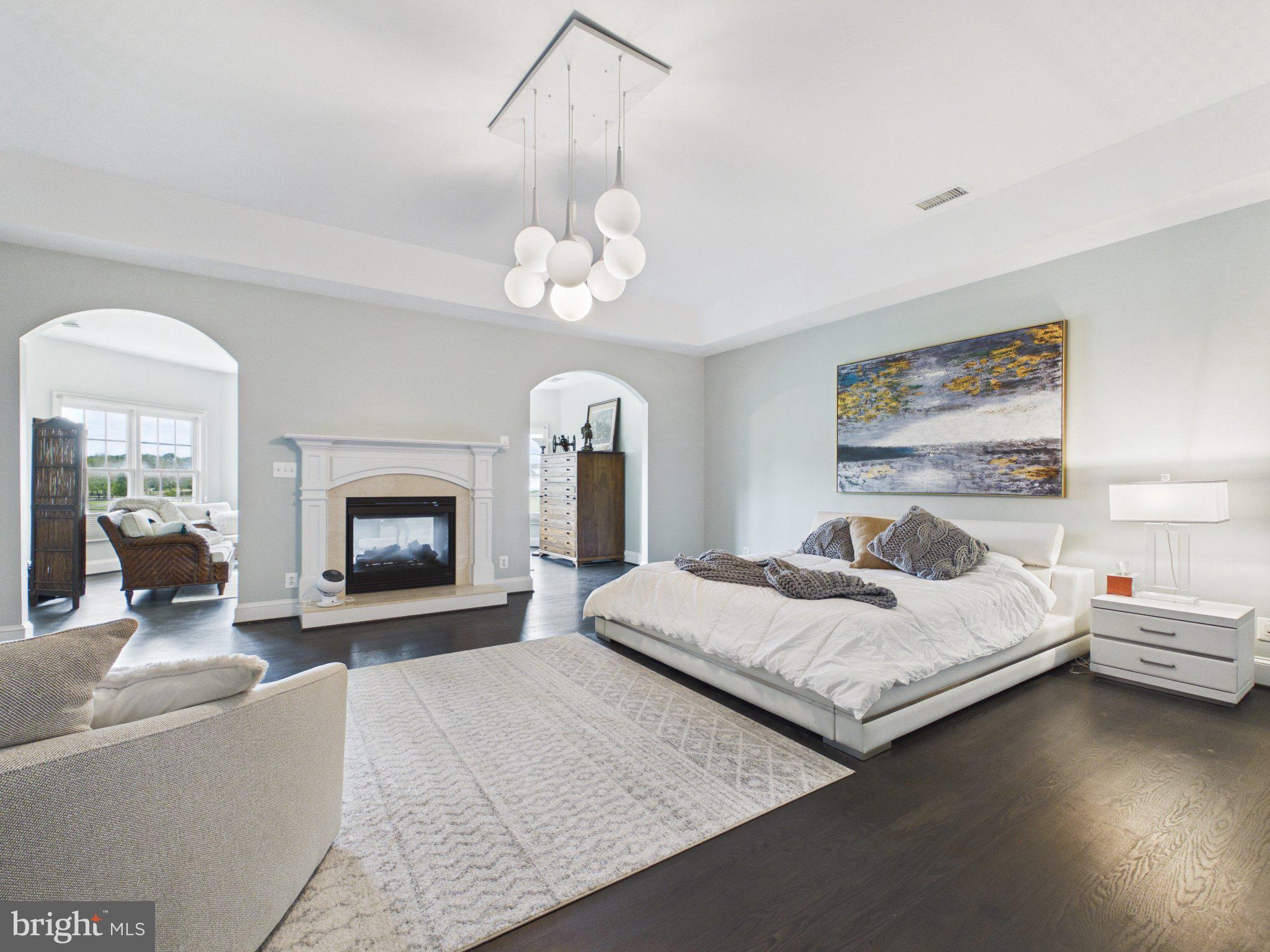 HEATHER KNOLLS - Residential