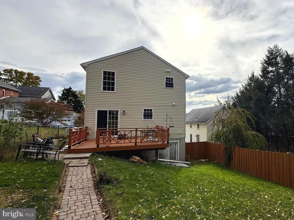 Photo of 5 W D Street, BRUNSWICK, MD 21716 (MLS # MDFR2072724)