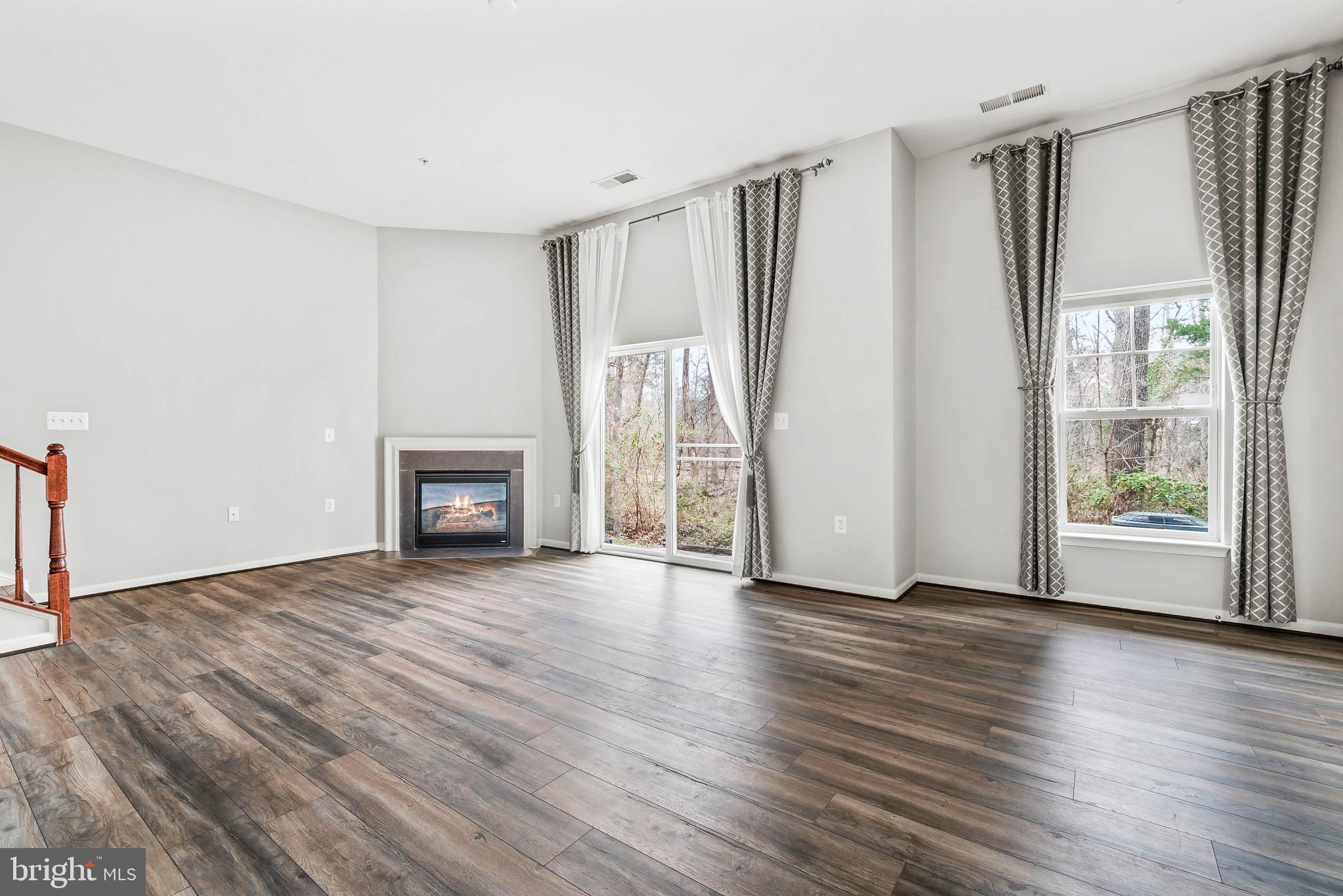 SUMMERWALK AT STONE RIDGE - Residential Lease