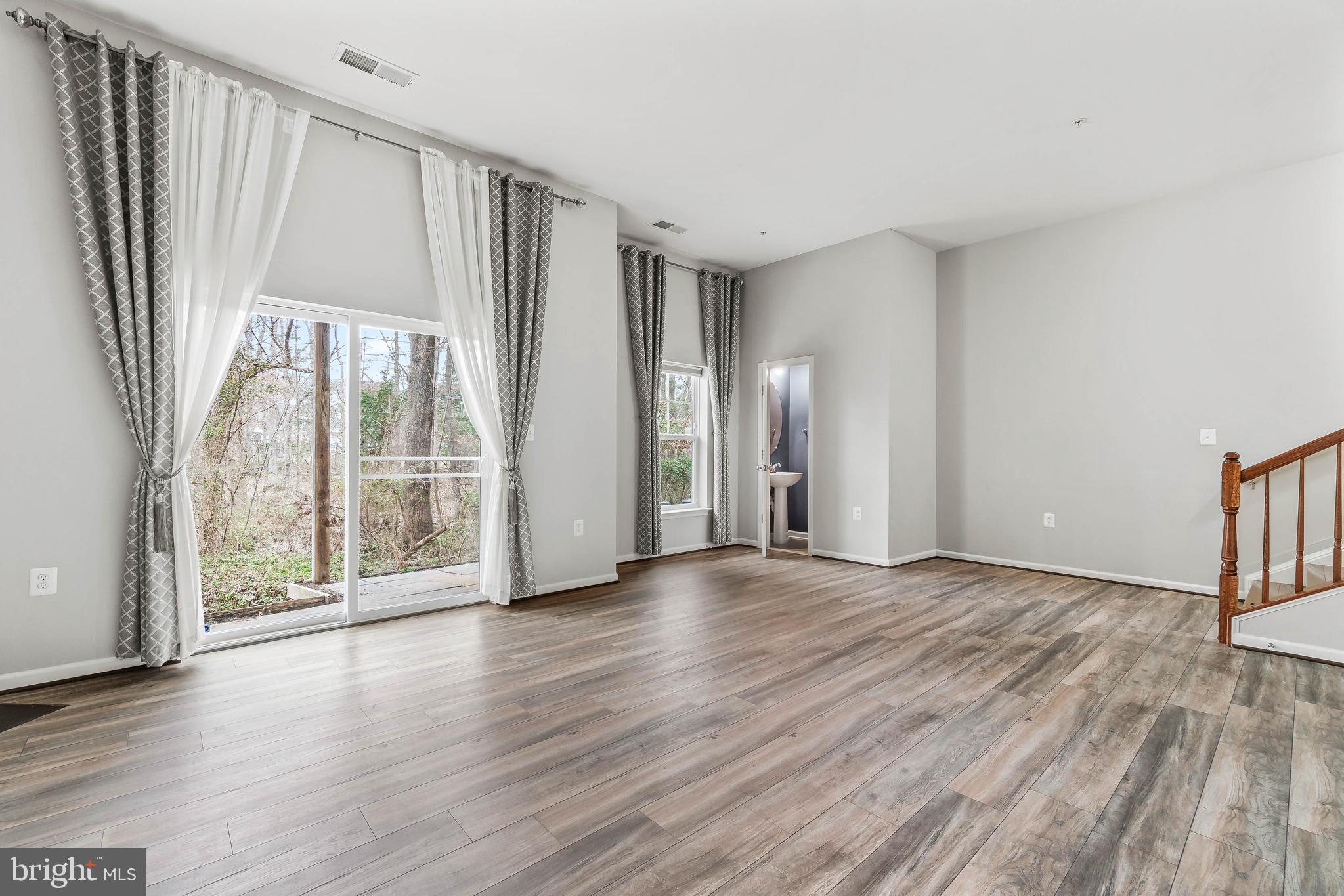 SUMMERWALK AT STONE RIDGE - Residential Lease