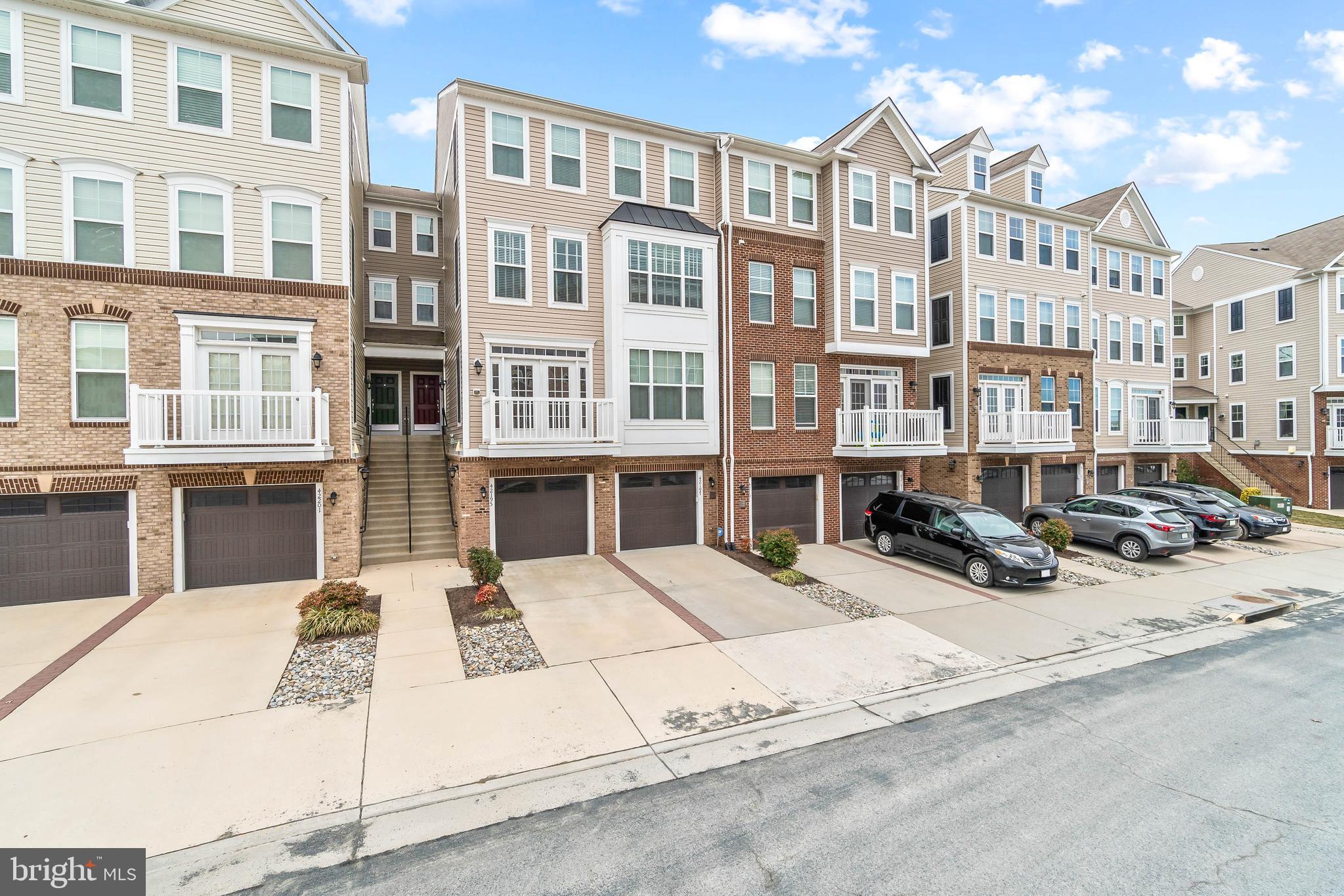 SUMMERWALK AT STONE RIDGE - Residential Lease