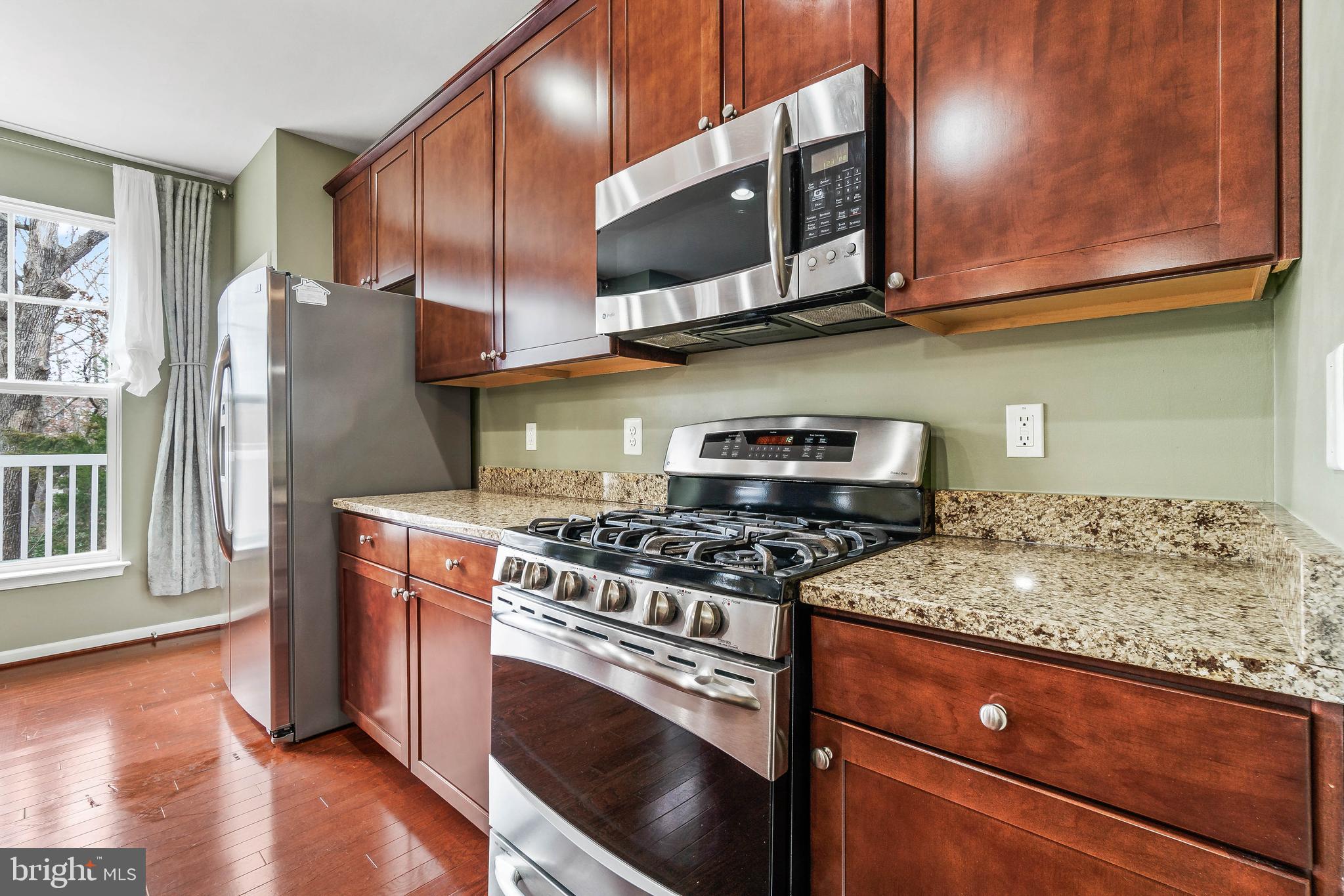 SUMMERWALK AT STONE RIDGE - Residential Lease