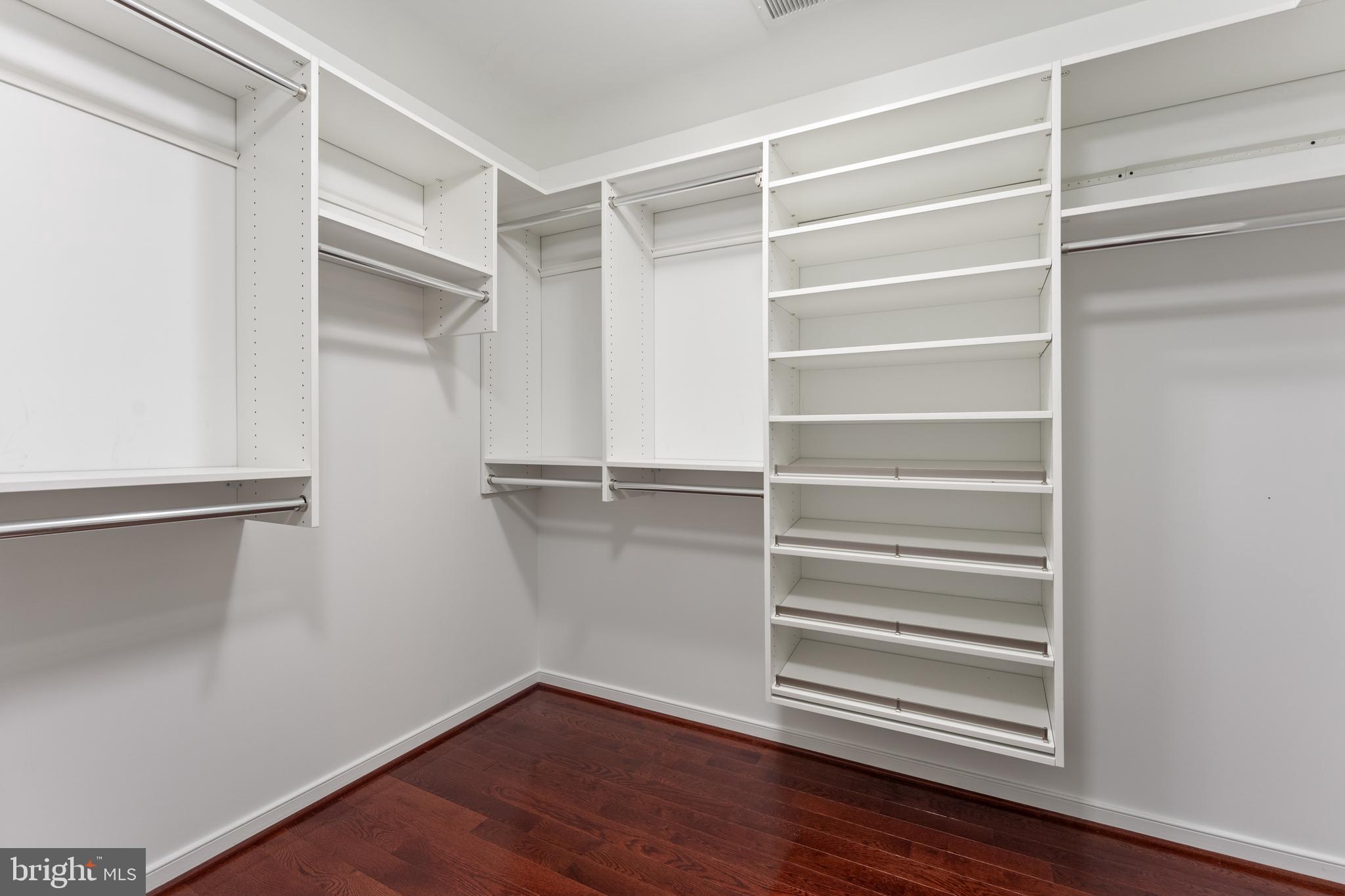 HILLS OF AQUIA - Residential