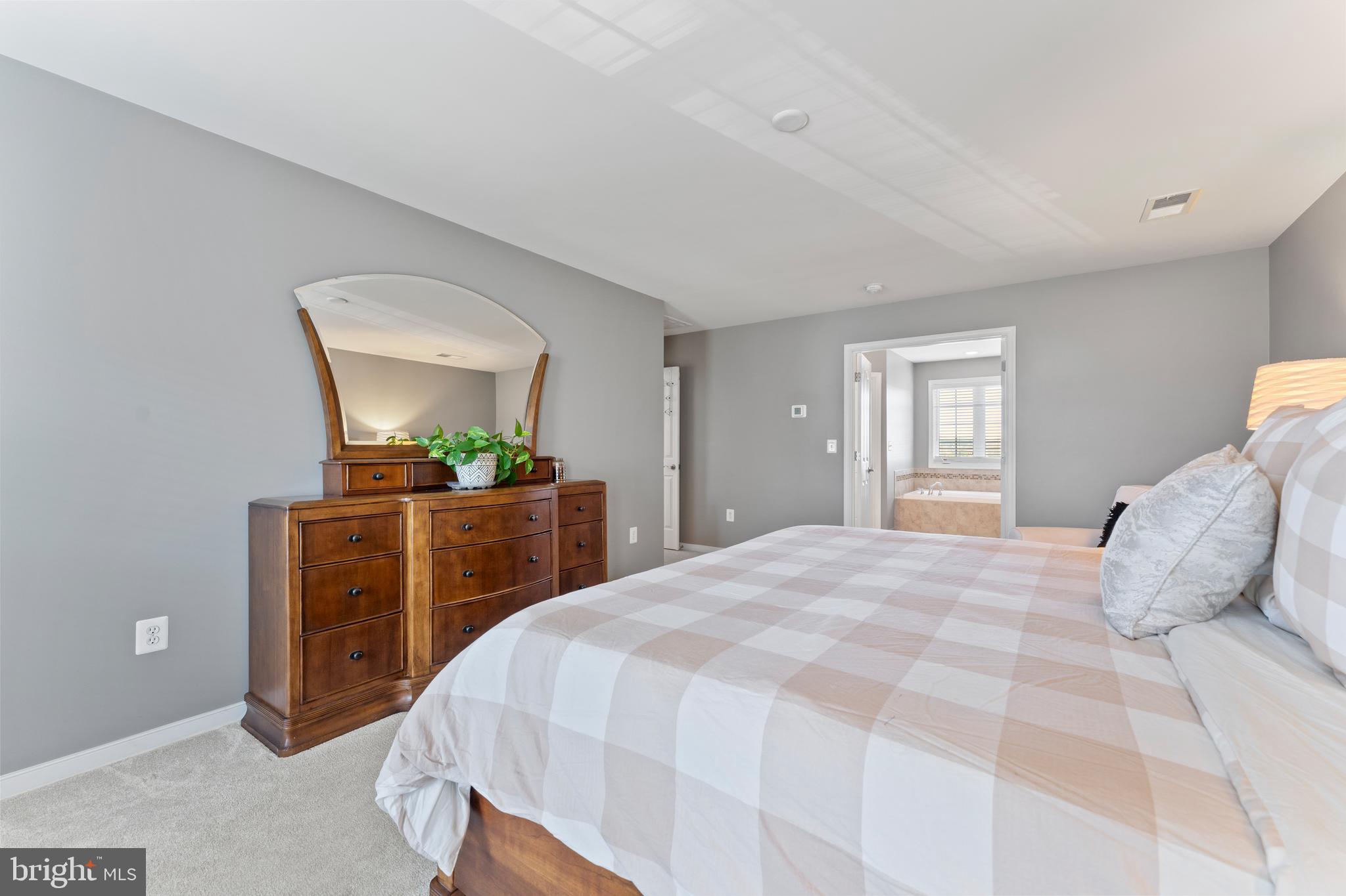 HILLS OF AQUIA - Residential