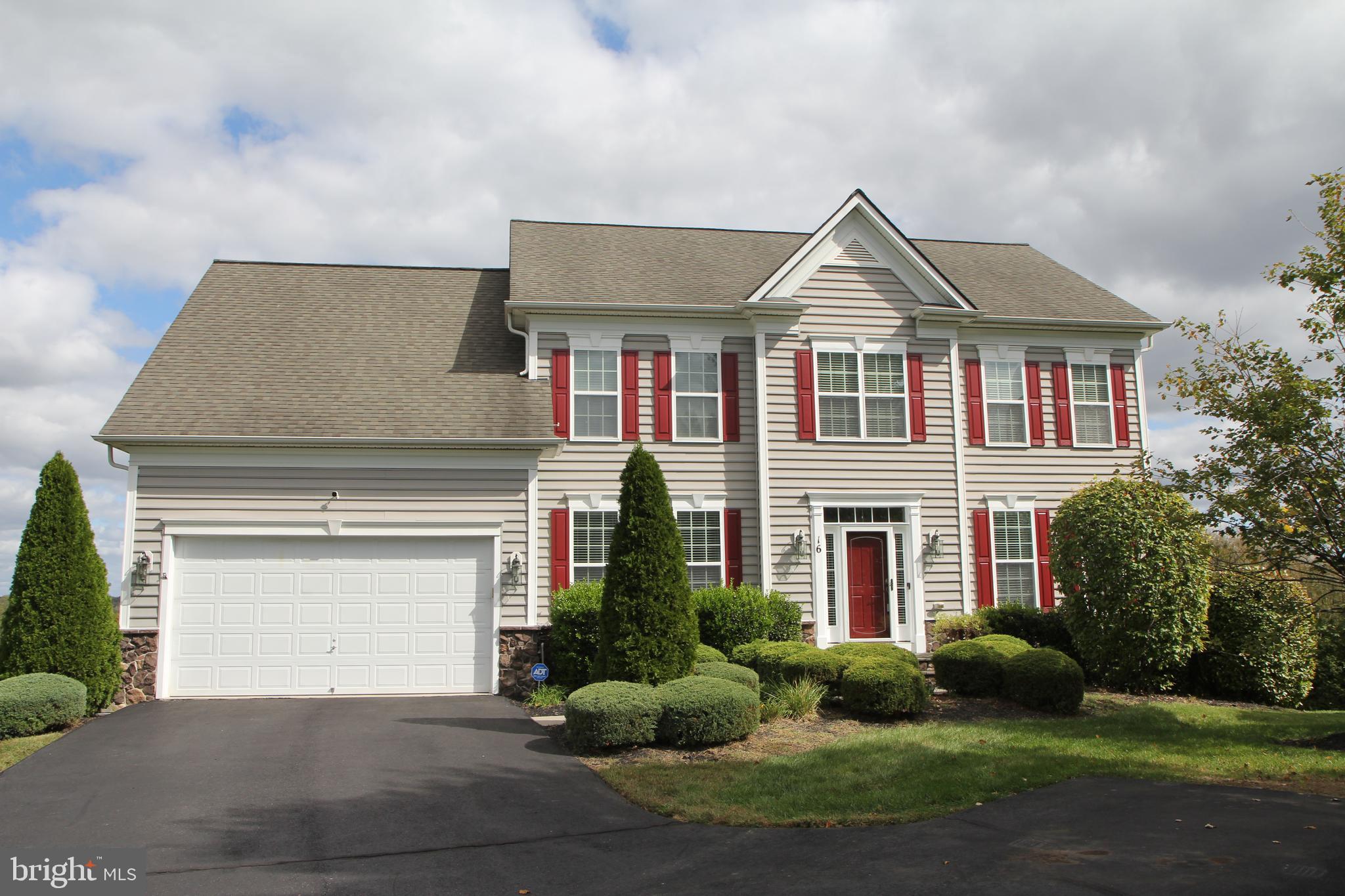 HILLS OF AQUIA - Residential