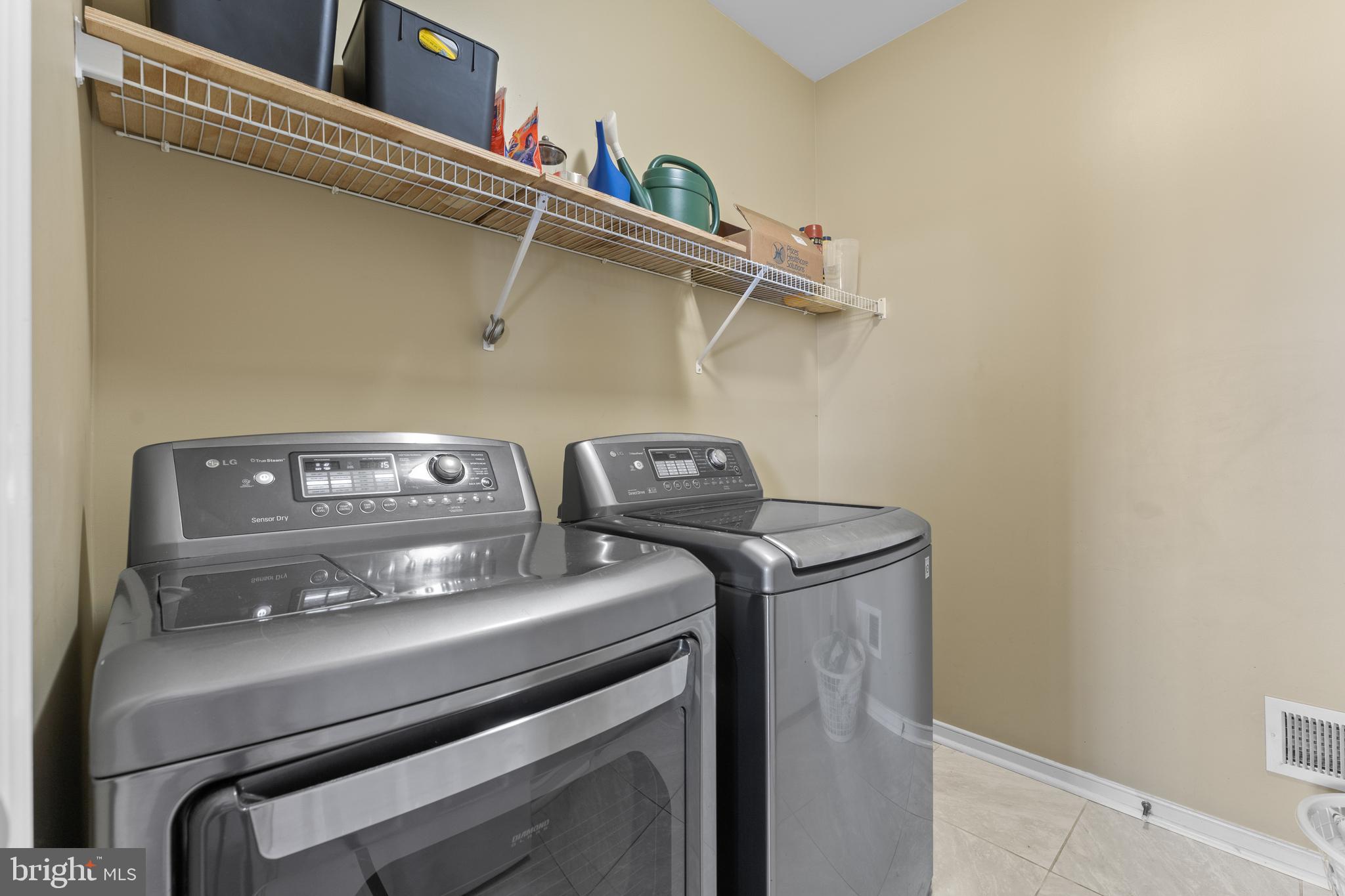 HILLS OF AQUIA - Residential