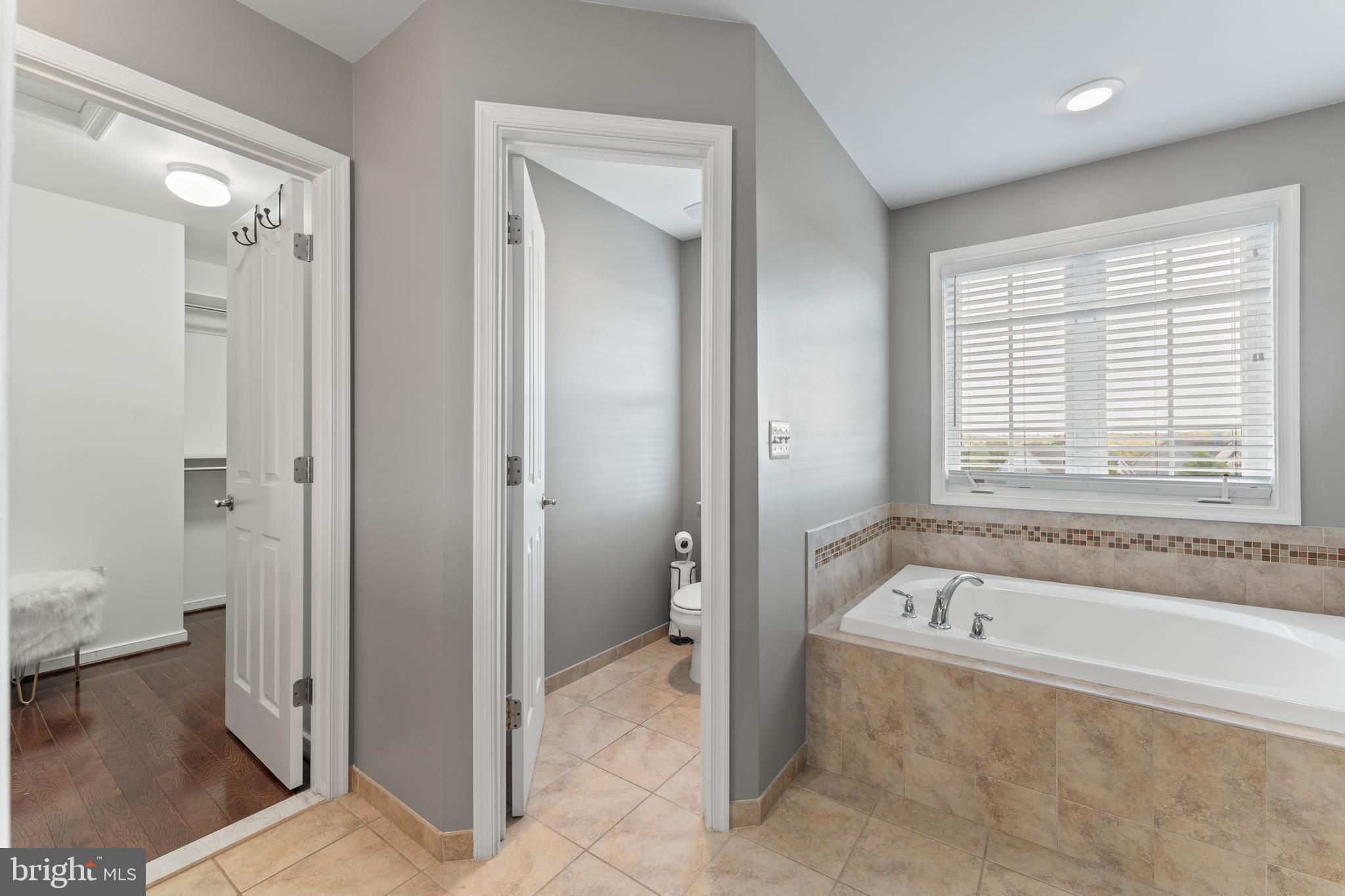 HILLS OF AQUIA - Residential