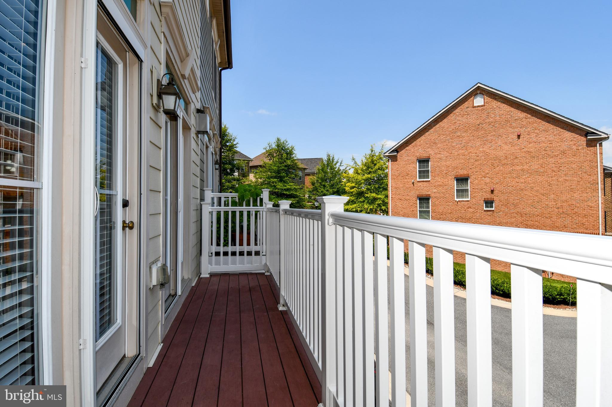 WATKINS MILL TOWN CENTER - Residential Lease