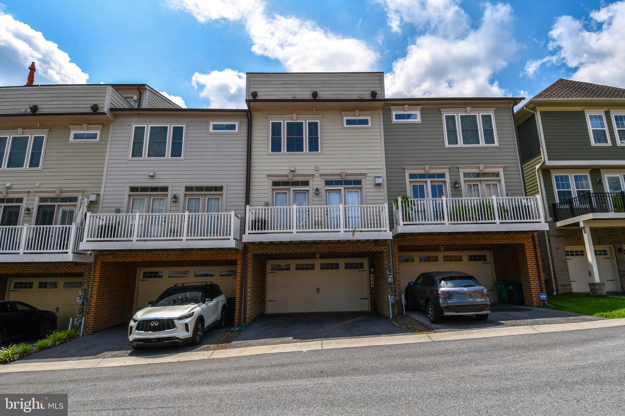 WATKINS MILL TOWN CENTER - Residential Lease