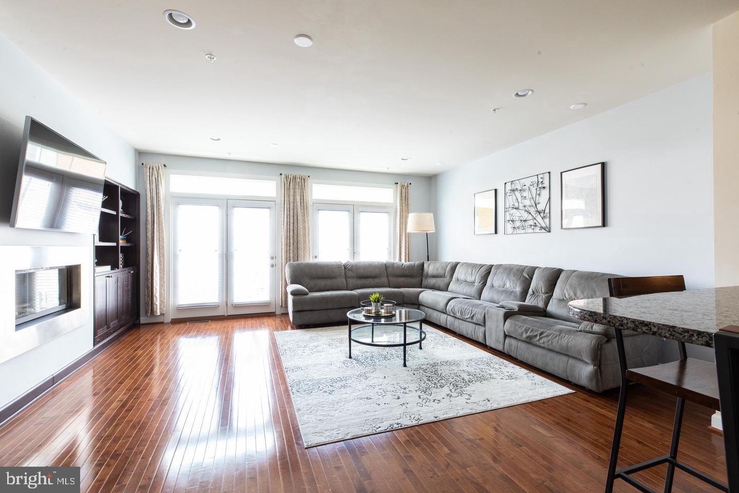 WATKINS MILL TOWN CENTER - Residential Lease