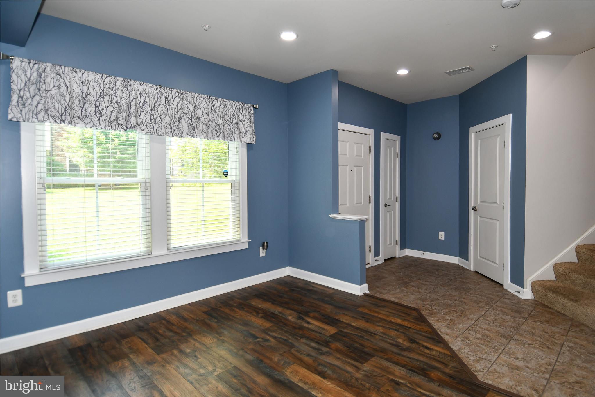 WATKINS MILL TOWN CENTER - Residential Lease