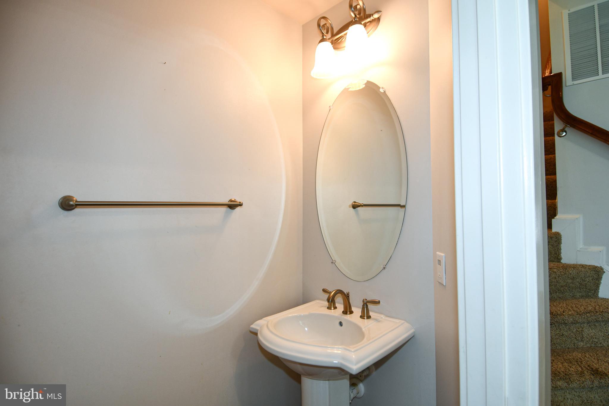 WATKINS MILL TOWN CENTER - Residential Lease