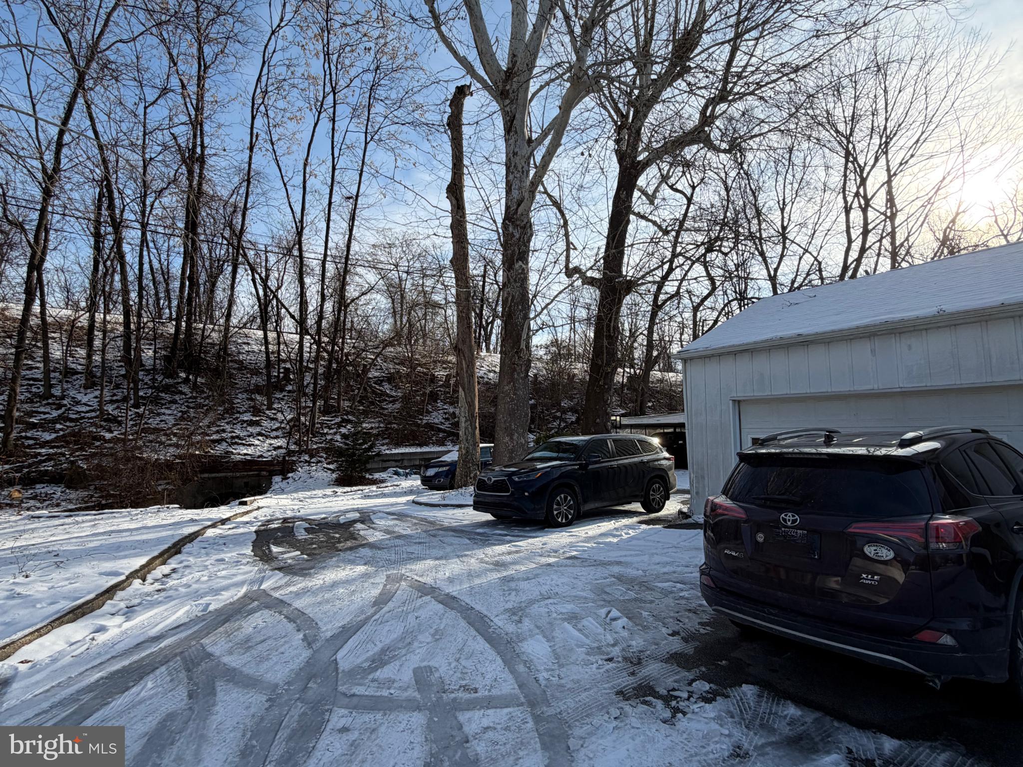 GULPH MILLS VIL - Residential