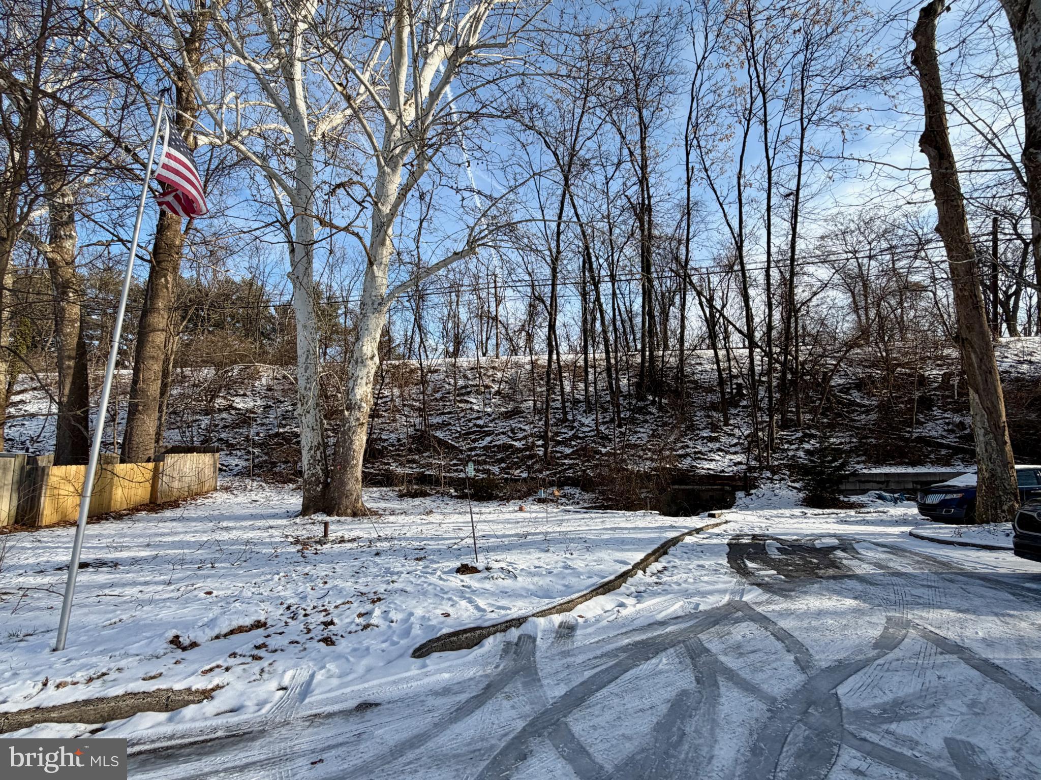 GULPH MILLS VIL - Residential