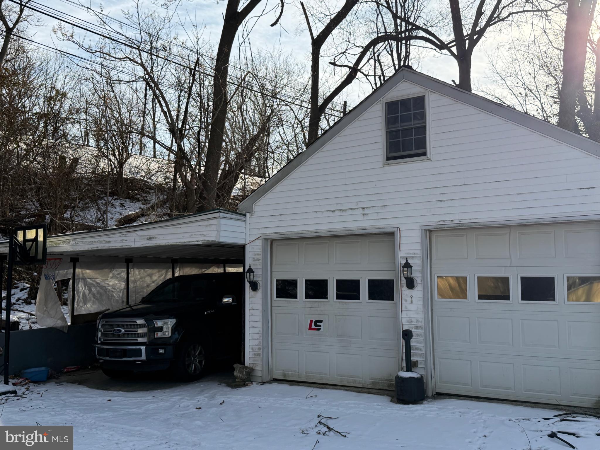 GULPH MILLS VIL - Residential