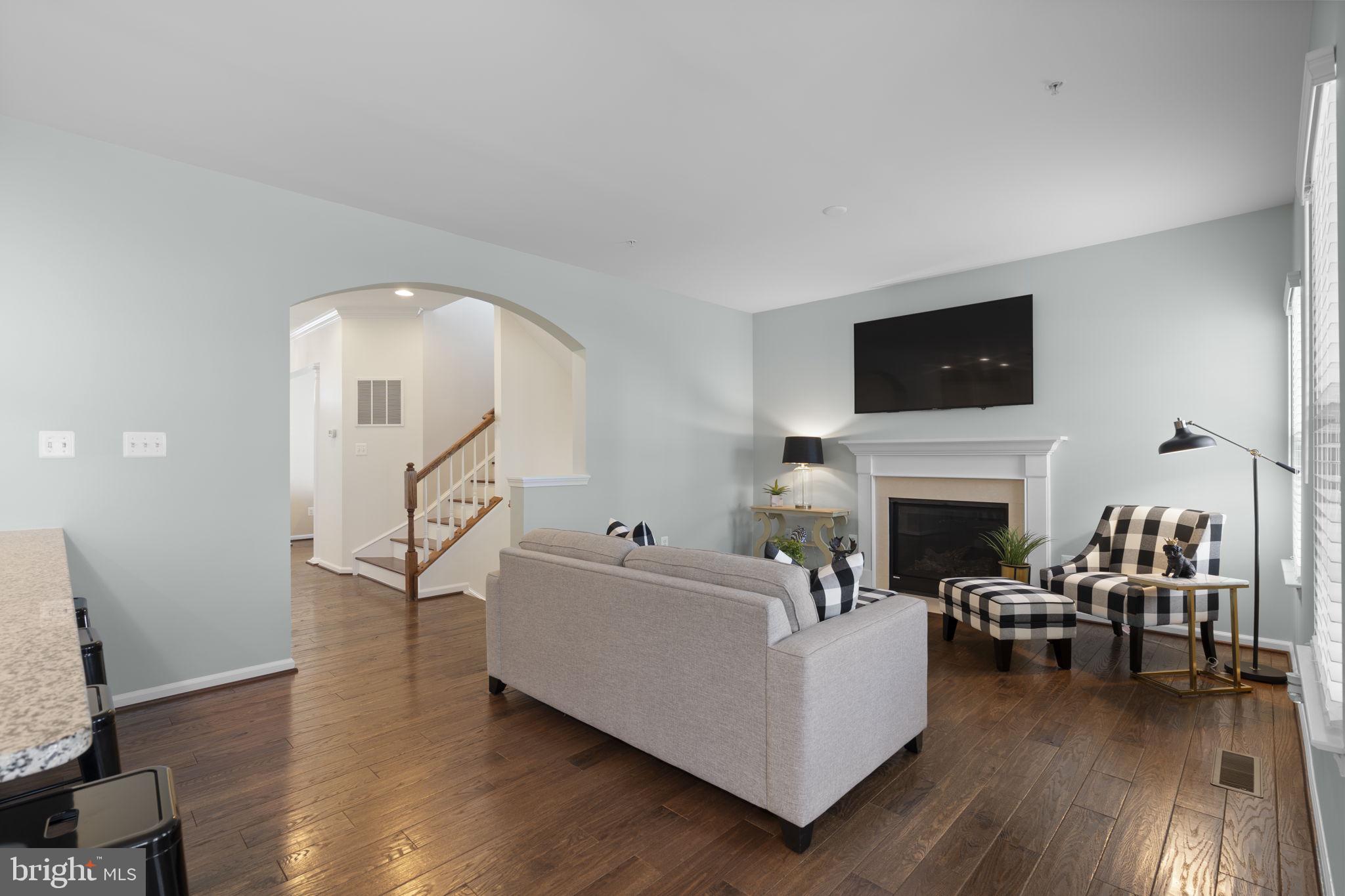 WOODBOURNE MANOR - Residential