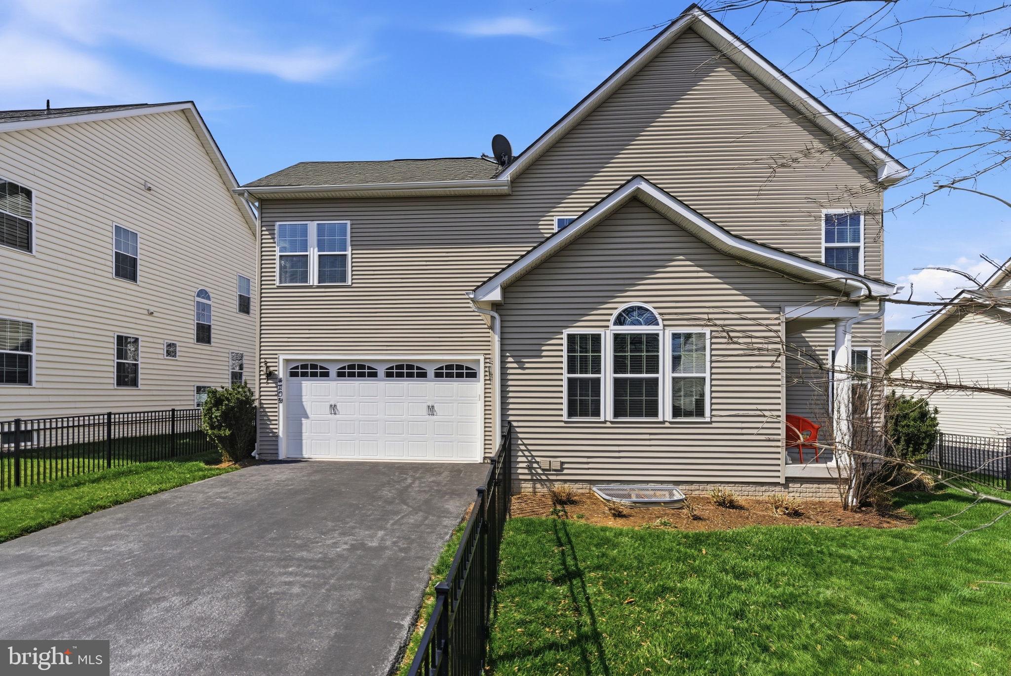 WOODBOURNE MANOR - Residential