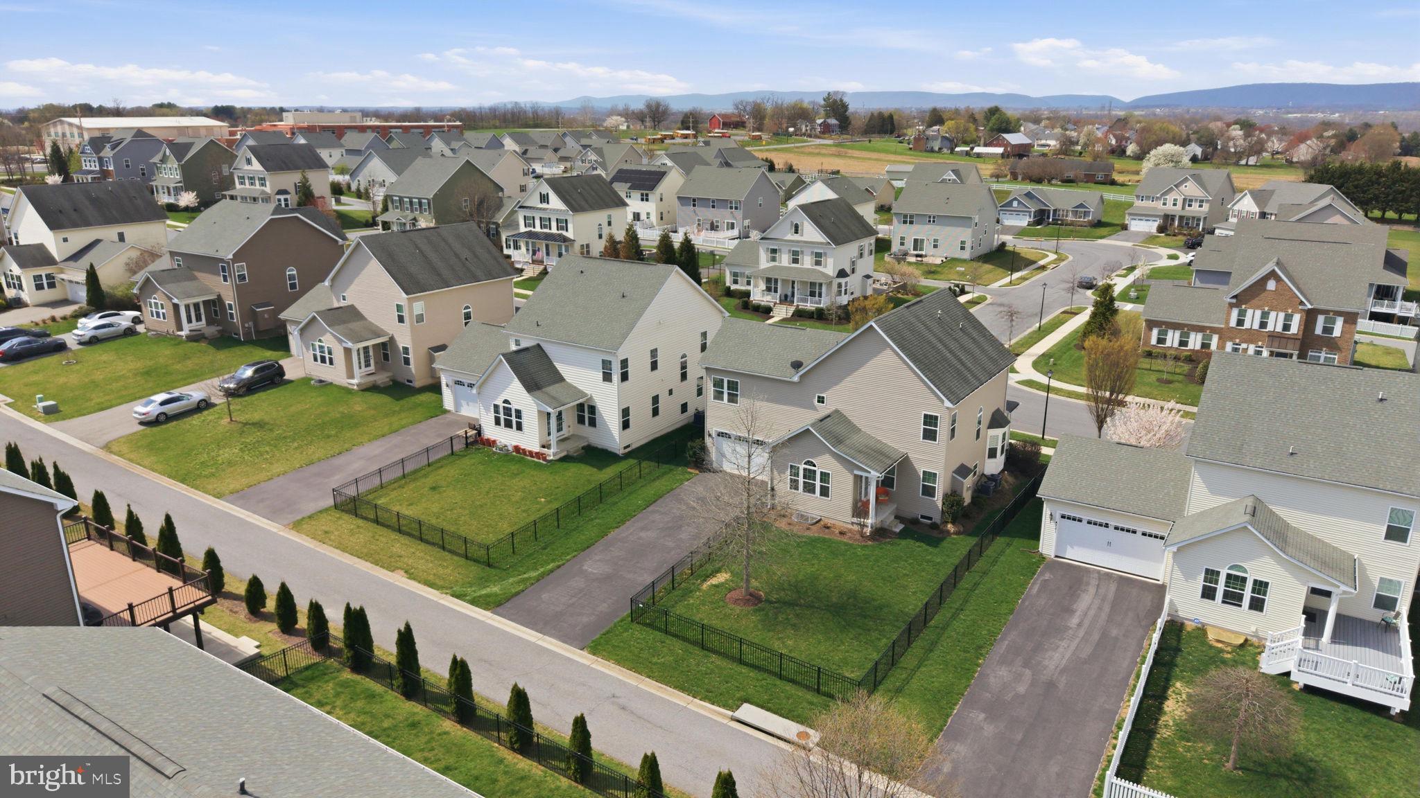 WOODBOURNE MANOR - Residential