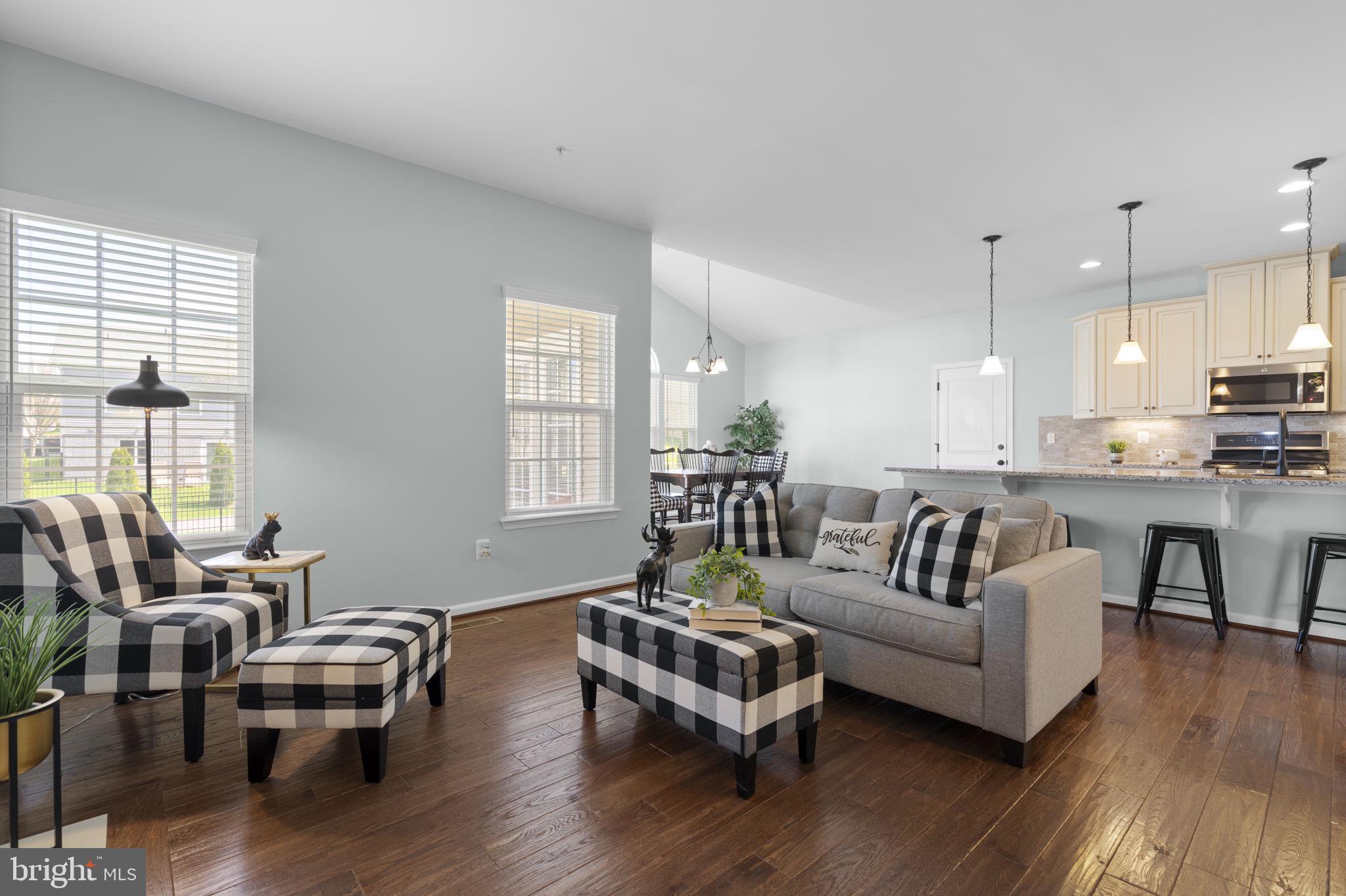 WOODBOURNE MANOR - Residential