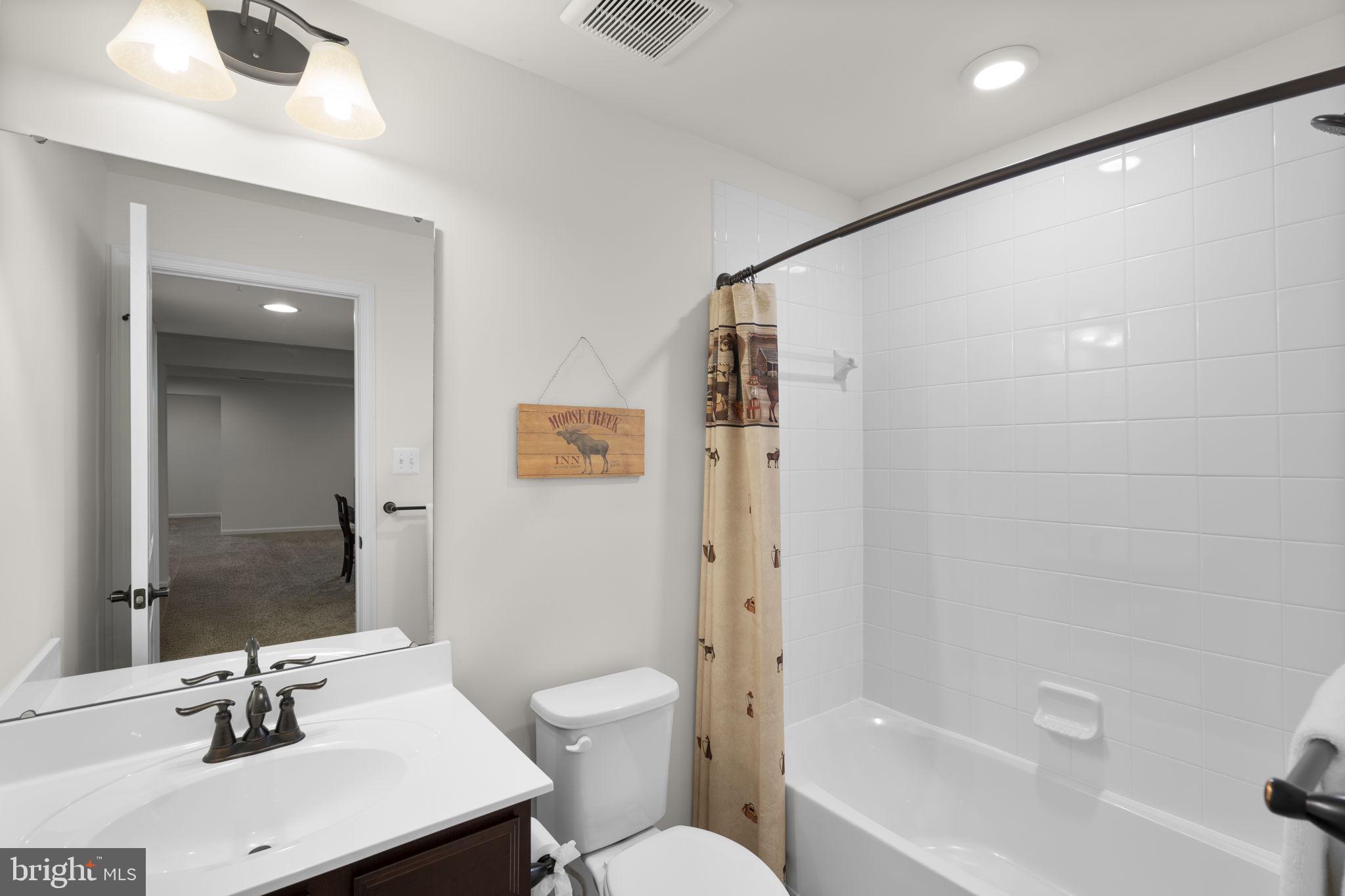 WOODBOURNE MANOR - Residential