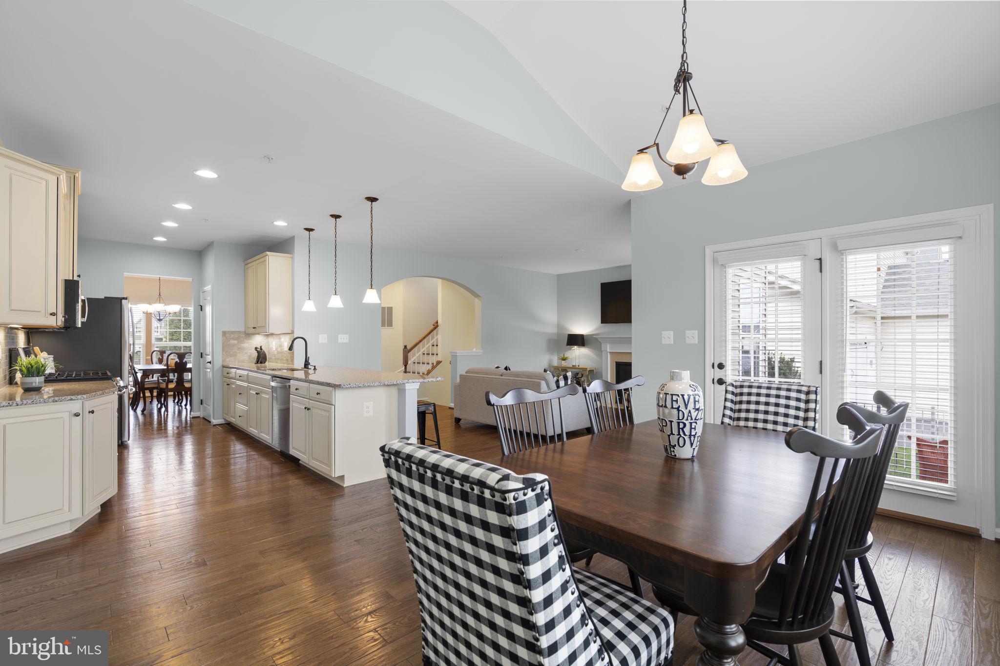 WOODBOURNE MANOR - Residential