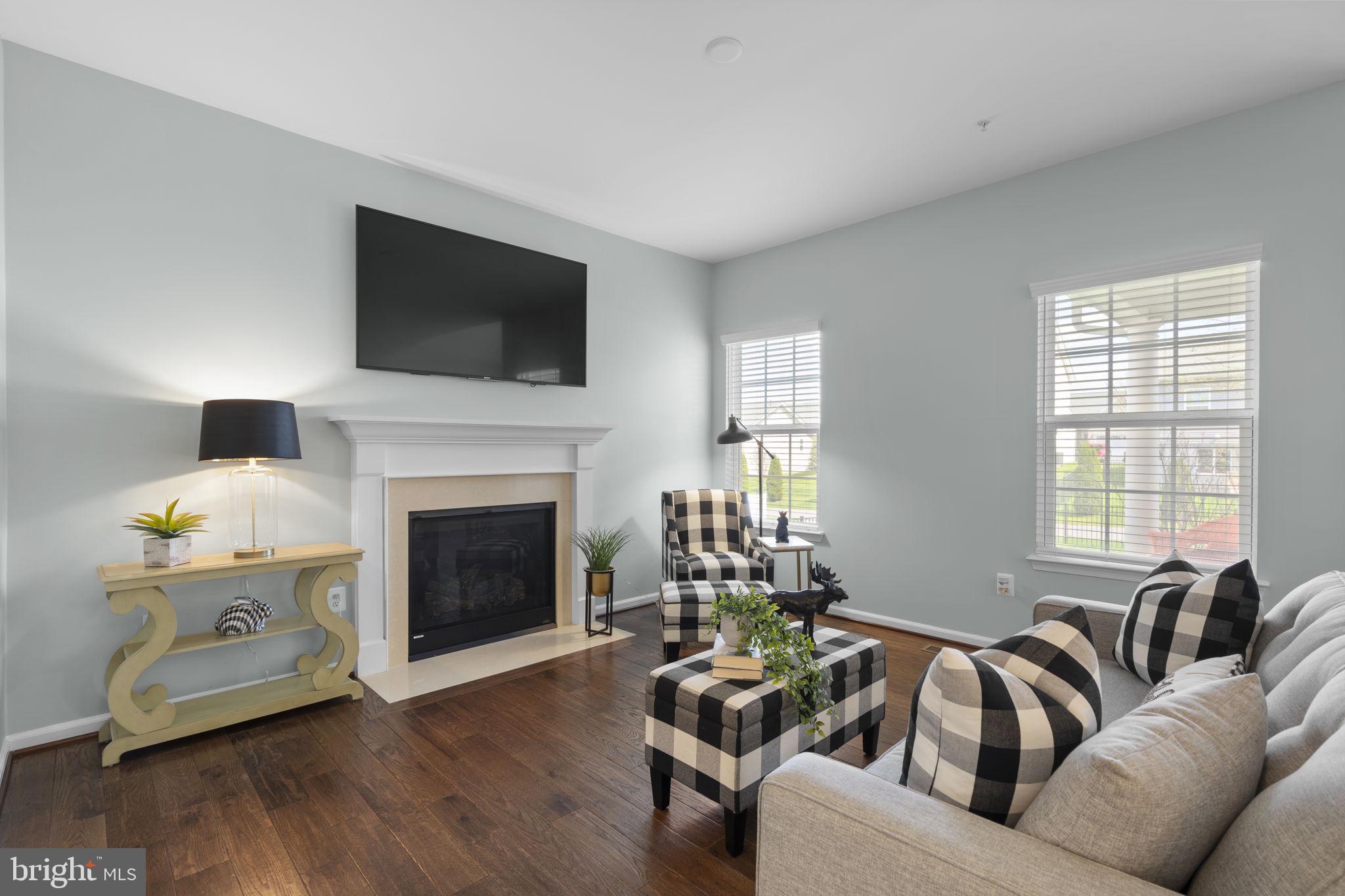 WOODBOURNE MANOR - Residential