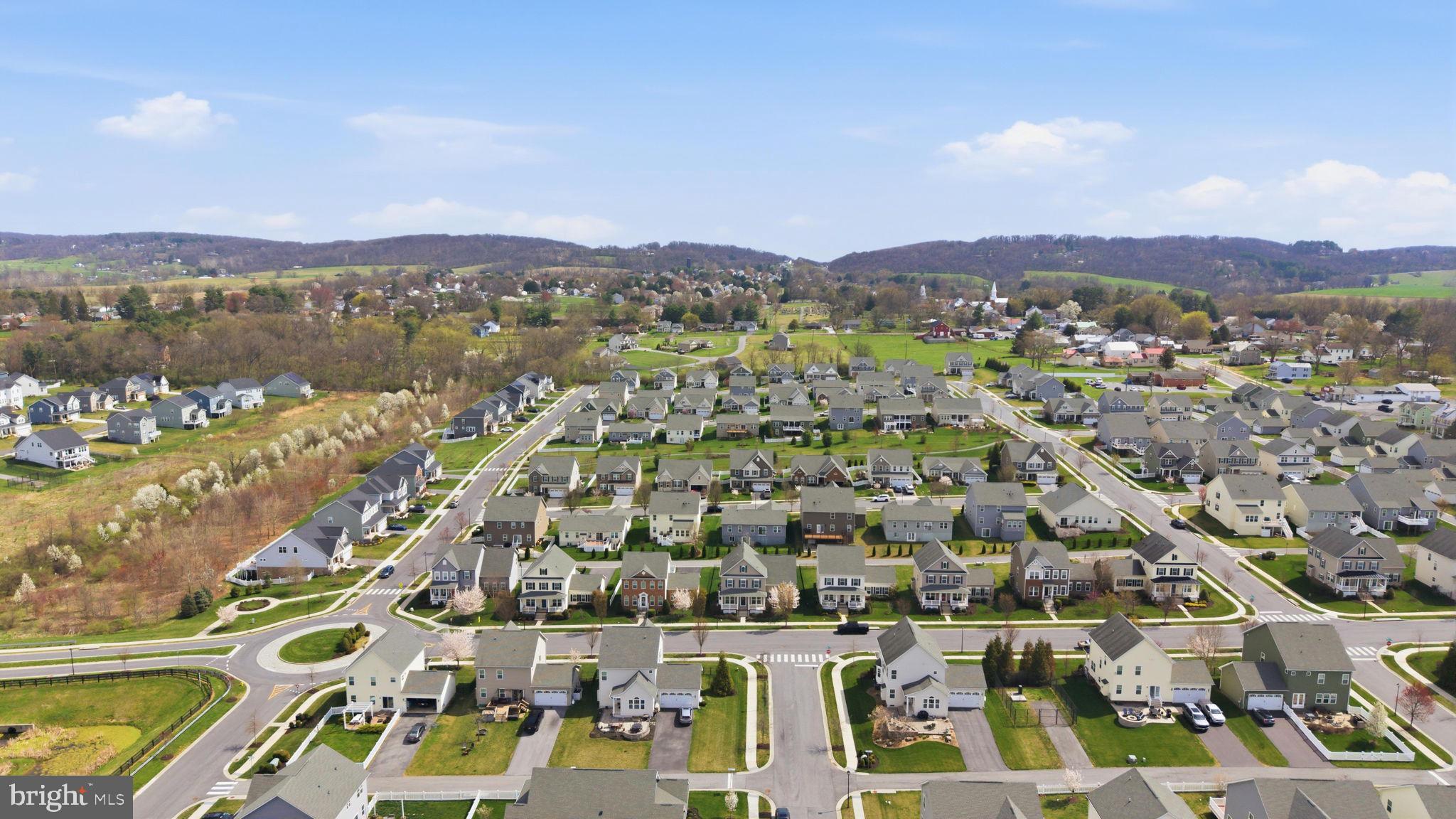 WOODBOURNE MANOR - Residential