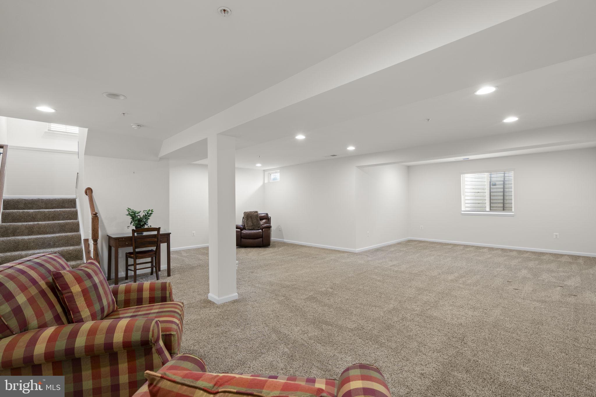 WOODBOURNE MANOR - Residential