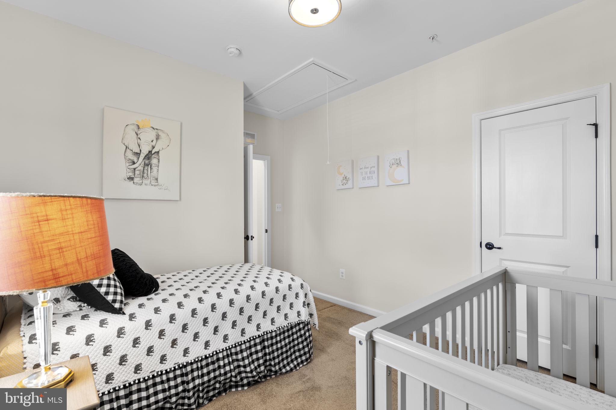 WOODBOURNE MANOR - Residential