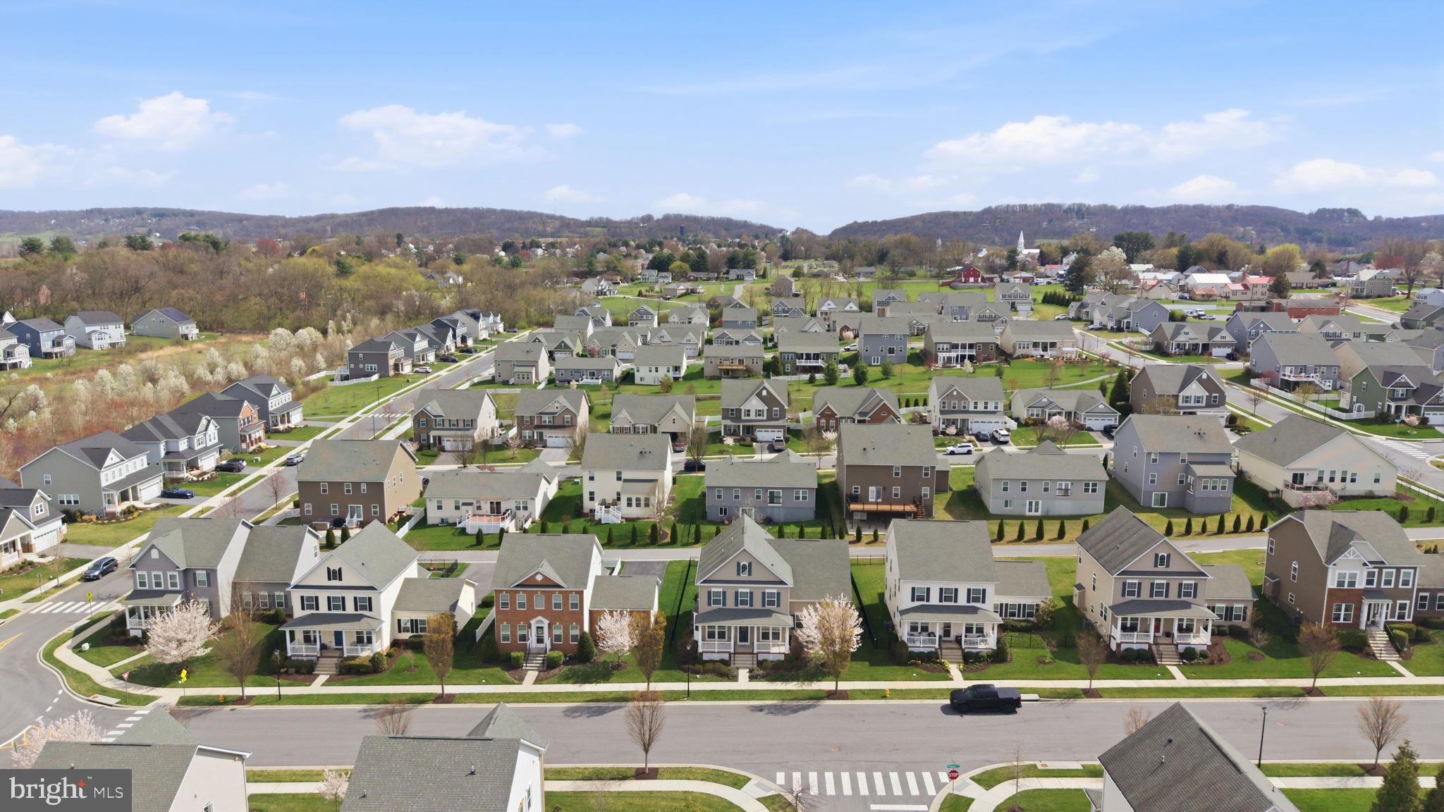 WOODBOURNE MANOR - Residential