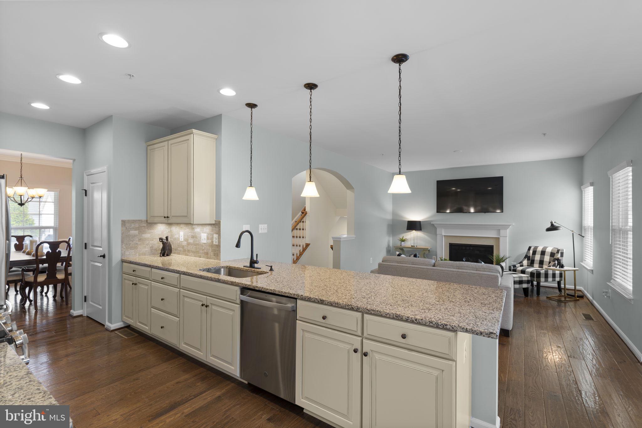 WOODBOURNE MANOR - Residential