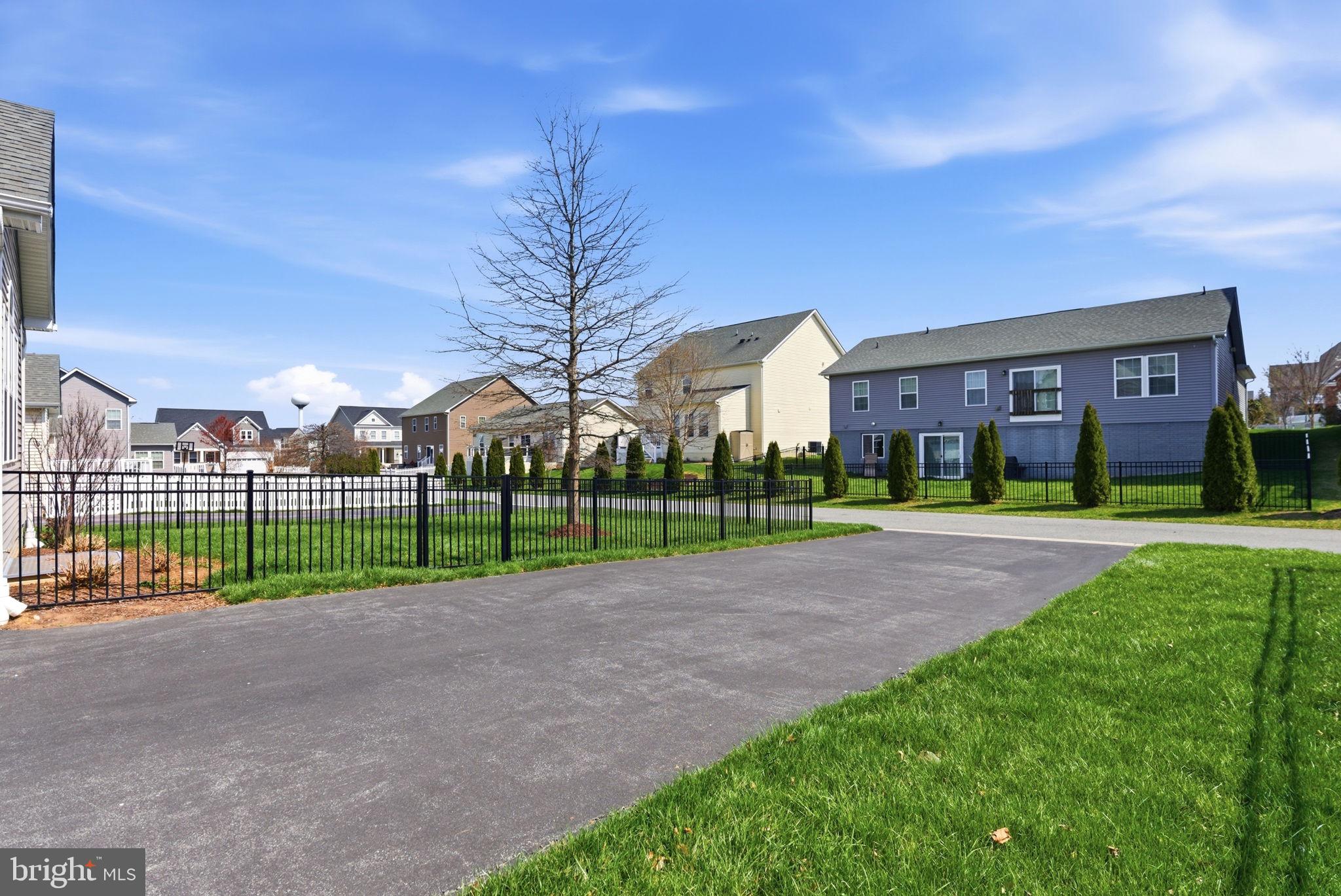 WOODBOURNE MANOR - Residential