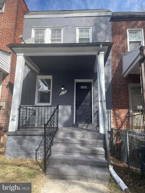 Townhouse For Sale - 518 Sheridan Avenue<br/> BALTIMORE, MD 21212