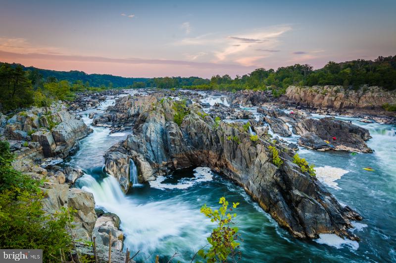 FAWSETT FARMS MANOR - Residential