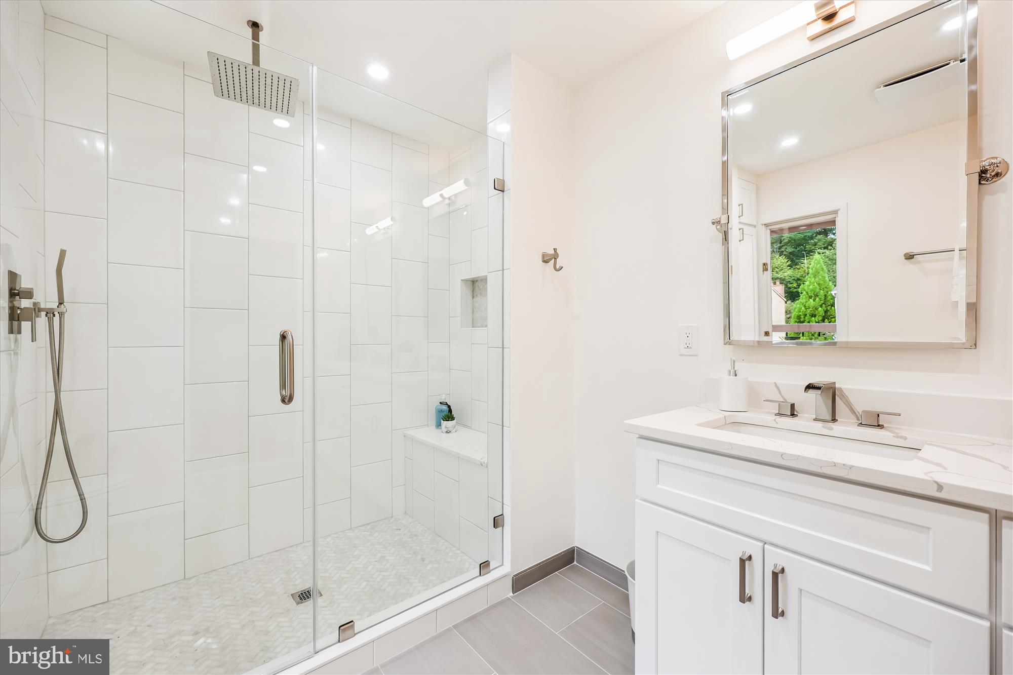 FAWSETT FARMS MANOR - Residential