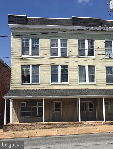 17 E Main Street Unit 3, Dallastown, PA MLS: PAYK2075576